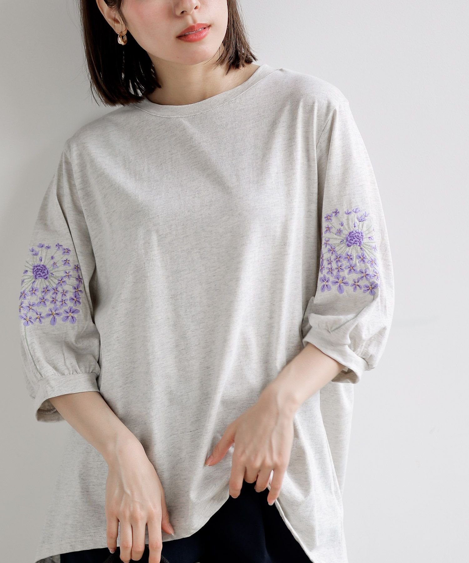 【アールピーエス/rps】の刺繍スリーブ7分袖カットプルオーバー インテリア・キッズ・メンズ・レディースファッション・服の通販 founy(ファウニー) 　ファッション　Fashion　レディースファッション　Fashion for Women　トップス・カットソー　Cut & Sew Tops　カジュアルプルオーバー・ニットトップス　Pullovers & Knit Tops / Casual Pullovers　コンシャス　Conscious, Bodycon　シンプル　Simple, Minimal　スリーブ　Sleeve, Long Sleeve / Short Sleeve　フラワー　Flower, Floral　再入荷　Restock / Back in Stock　オートミール|ID: prp329100004983345 ipo3291000000037331636