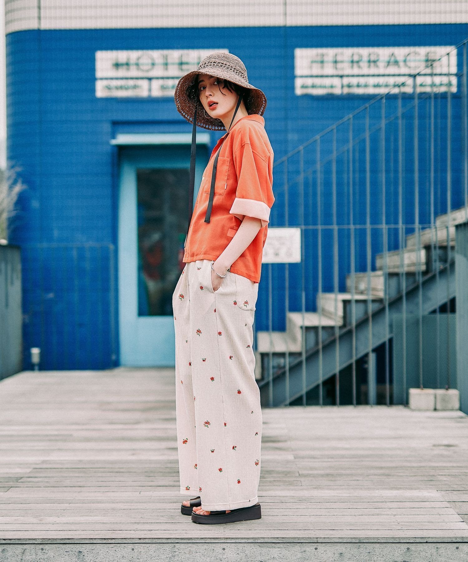 【ニコアンド/niko and】のDRYクシュイージーパンツ インテリア・キッズ・メンズ・レディースファッション・服の通販 founy(ファウニー) 　ファッション　Fashion　レディースファッション　Fashion for Women　パンツ　Pants & Trousers　カットソー　Cut and Sewn Top　ギャザー　Gathered, Ruffled　シンプル　Simple, Minimal　人気　Popular, Best Seller　ポケット　Pocket, Pocket Detail　別注　Limited Edition, Custom Order　無地　Plain, Solid Color　ワイド　Wide, Wide Fit　おすすめ　Recommended / Our Picks　エレガント 上品　Elegant　【WEB限定】プチハナ|ID: prp329100004983370 ipo3291000000037331741