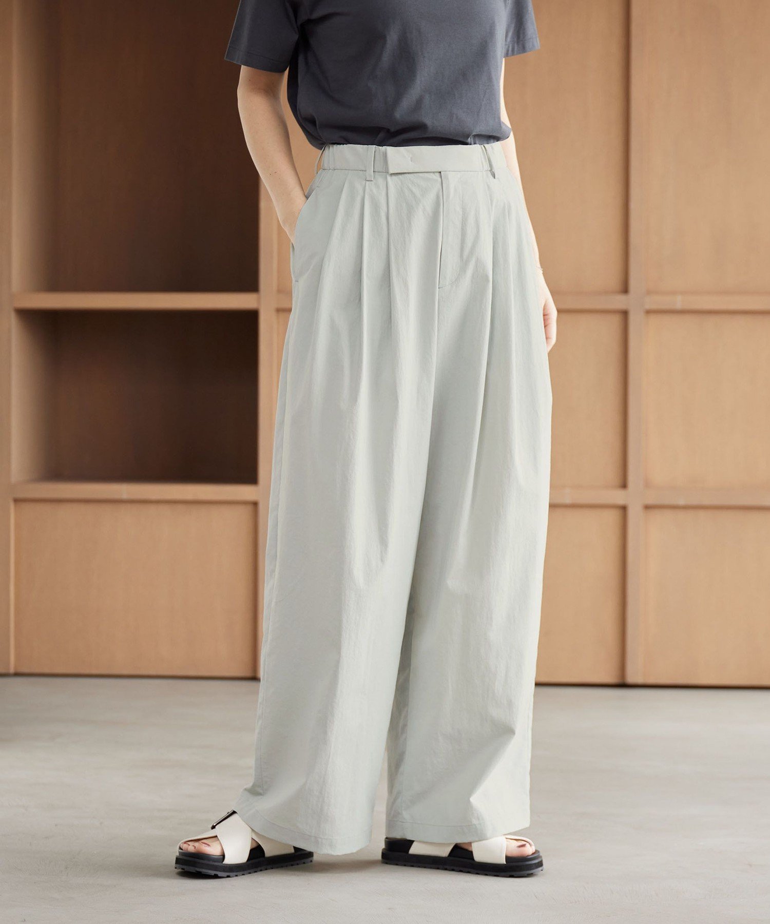 【ビューティ&ユース ユナイテッドアローズ/BEAUTY&YOUTH / UNITED ARROWS】のナイロンコットン ワイドタックパンツ ウォッシャブル インテリア・キッズ・メンズ・レディースファッション・服の通販 founy(ファウニー) 　ファッション　Fashion　レディースファッション　Fashion for Women　パンツ　Pants & Trousers　ウォッシャブル　Machine Washable　春　Spring　洗える　Machine Washable　カットソー　Cut and Sewn Top　シンプル　Simple, Minimal　タイプライター　Typewriter Fabric, Crisp Cotton　定番　Standard, Basic Item　人気　Popular, Best Seller　フロント　Front, Front Design　リラックス　Relax, Relaxed Fit　ワイド　Wide, Wide Fit　S/S・春夏　SS, Spring/Summer, Warm Season　おすすめ　Recommended / Our Picks　夏　Summer　LT.BLUE|ID: prp329100004983371 ipo3291000000037331750