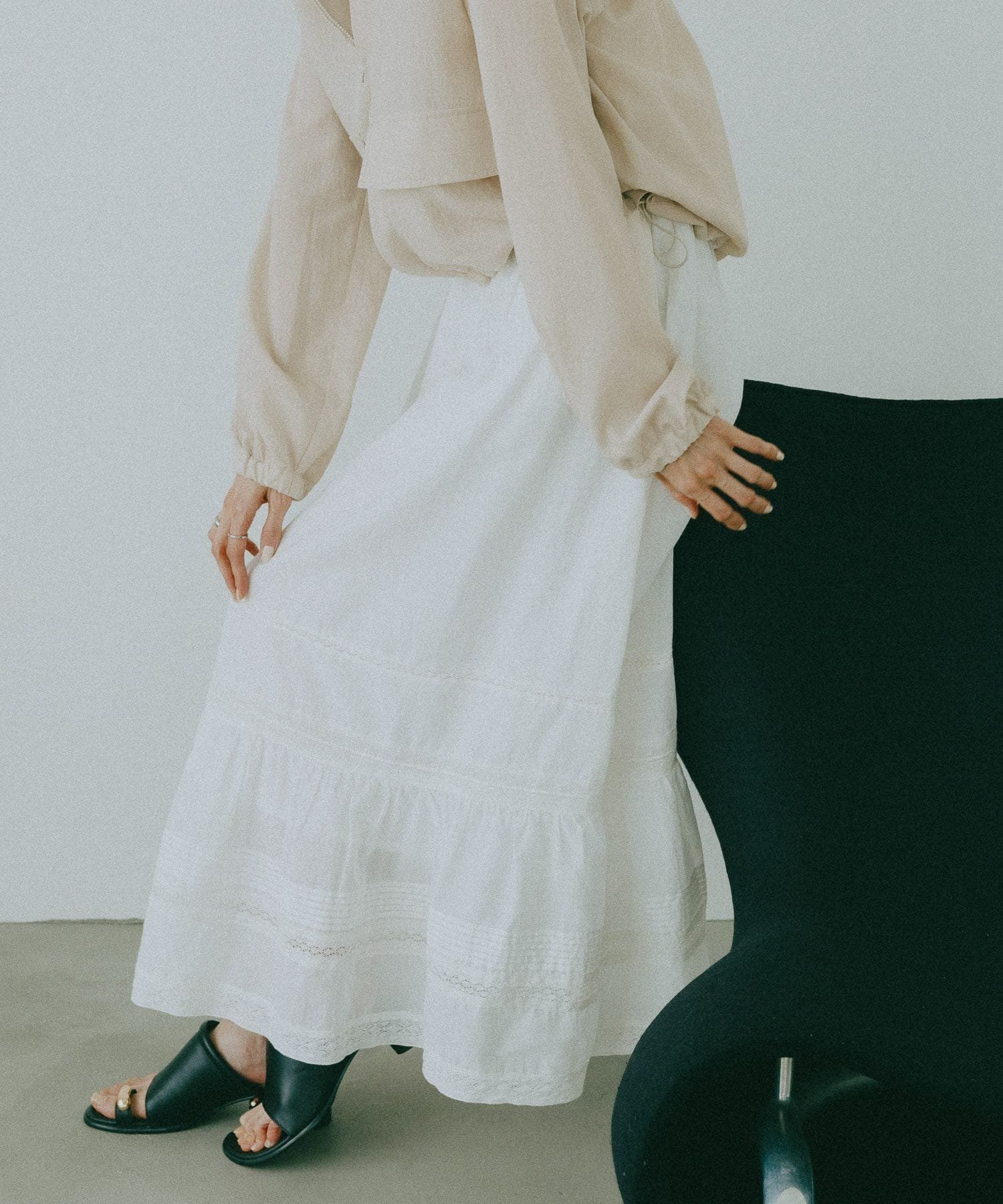 【グローバルワーク/GLOBAL WORK】のmeets India/レーススカート/601013 インテリア・キッズ・メンズ・レディースファッション・服の通販 founy(ファウニー) 　ファッション　Fashion　レディースファッション　Fashion for Women　スカート　Skirts　インド　Indian Textile　洗える　Machine Washable　ギャザー　Gathered, Ruffled　ショート　Short, Short Length　シンプル　Simple, Minimal　ジャケット　Jacket, Outerwear　チュニック　Tunic, Long Top　ティアード　Tiered, Tiered Style　バランス　Balance, Style Balance　フェミニン　Feminine, Girly　ベスト　Vest, Waistcoat　ポケット　Pocket, Pocket Detail　レギュラー　Regular, Standard Fit　レース　Lace, Lace Fabric　おすすめ　Recommended / Our Picks　オフ05|ID: prp329100004983456 ipo3291000000037332153