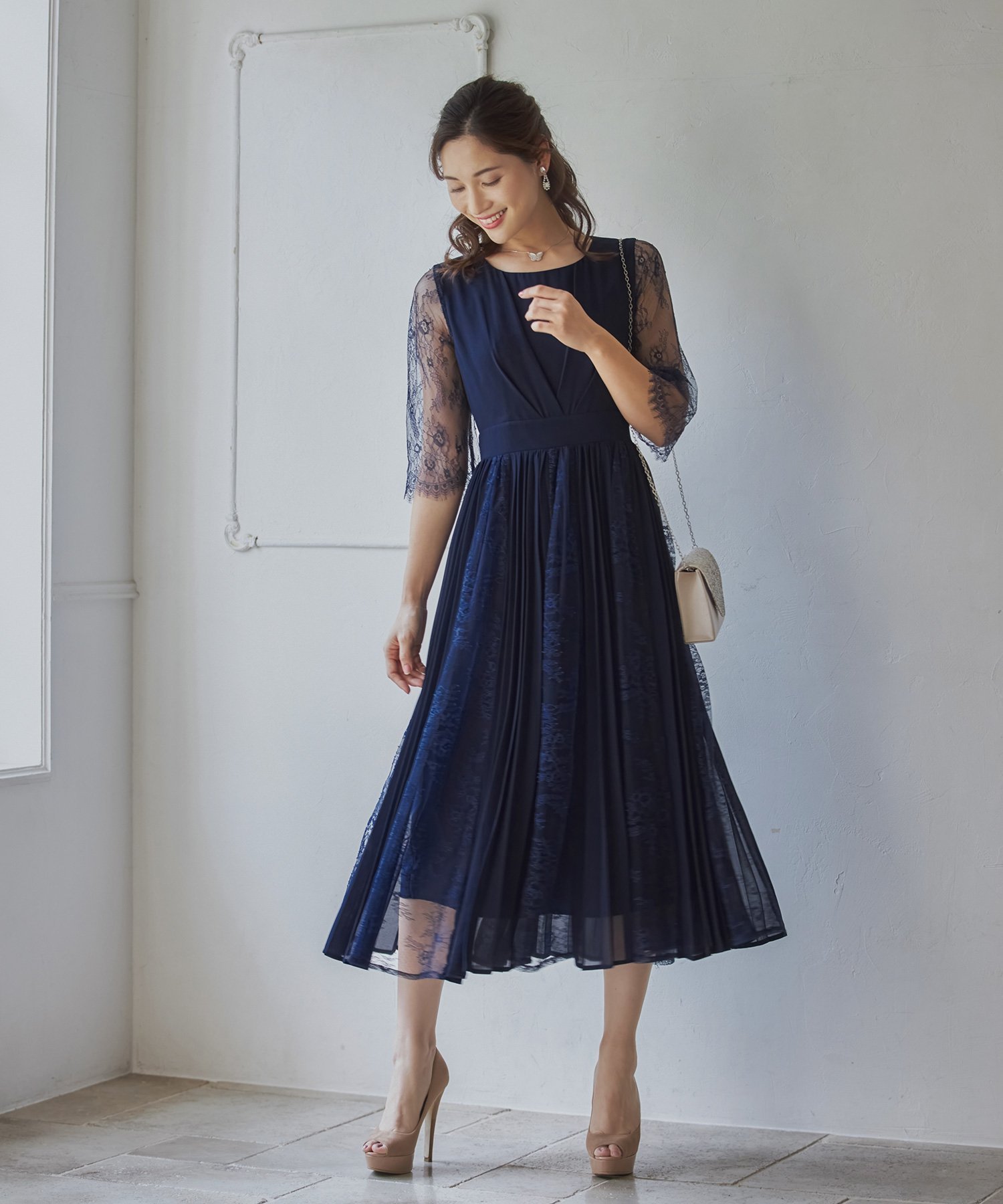 【ドレス/DRESS+】のレースシフォンドッキングワンピース パーティードレス インテリア・キッズ・メンズ・レディースファッション・服の通販 founy(ファウニー) 　ファッション　Fashion　レディースファッション　Fashion for Women　ワンピース　Dresses　フォーマル・パーティードレス・結婚式用ドレス　Elegant & Casual Dresses　アクセサリー　Fashion Accessories　オケージョン　Occasion Wear　シフォン　Chiffon, Lightweight Fabric　シンプル　Simple, Minimal　トレンド　Trend, Trending Now　ドッキング　Docking, Mixed Material　ドレス　Dress, One-Piece　バランス　Balance, Style Balance　パープル　Purple, Violet　フォーマル　Formal, Dressy　ラウンド　Round, Round Neck　ラグジュアリー　Luxury, Elegant　レース　Lace, Lace Fabric　セレモニー　Ceremony　入学式　Entrance Ceremony　卒業式　Graduation Ceremony　結婚式　Wedding　披露宴　Wedding Reception　二次会　After Party　ネイビー|ID: prp329100004983506 ipo3291000000037332335