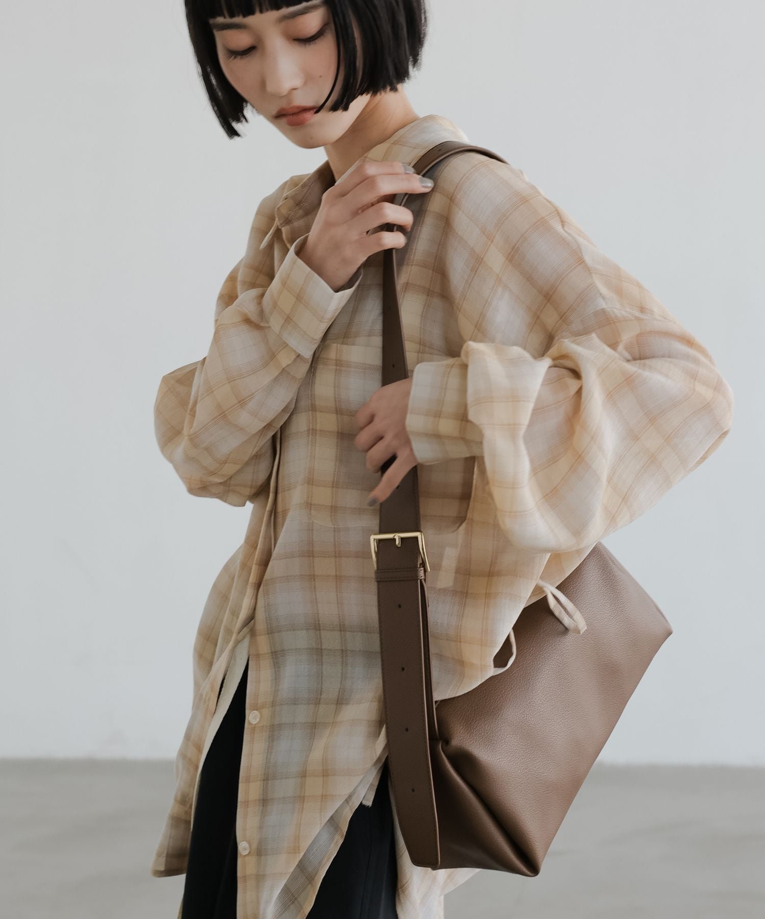 【ローリーズファーム/LOWRYS FARM】のタックスクエアショルダーBAG 大人の最旬トレンドファッション＆コーディネート founy(ファウニー) 　ファッション　Fashion　レディースファッション　Fashion for Women　バッグ　Bags　ショルダー　Shoulder, Shoulder Strap　シンプル　Simple, Minimal　 other-1|ID: prp329100004983516 ipo3291000000037332389