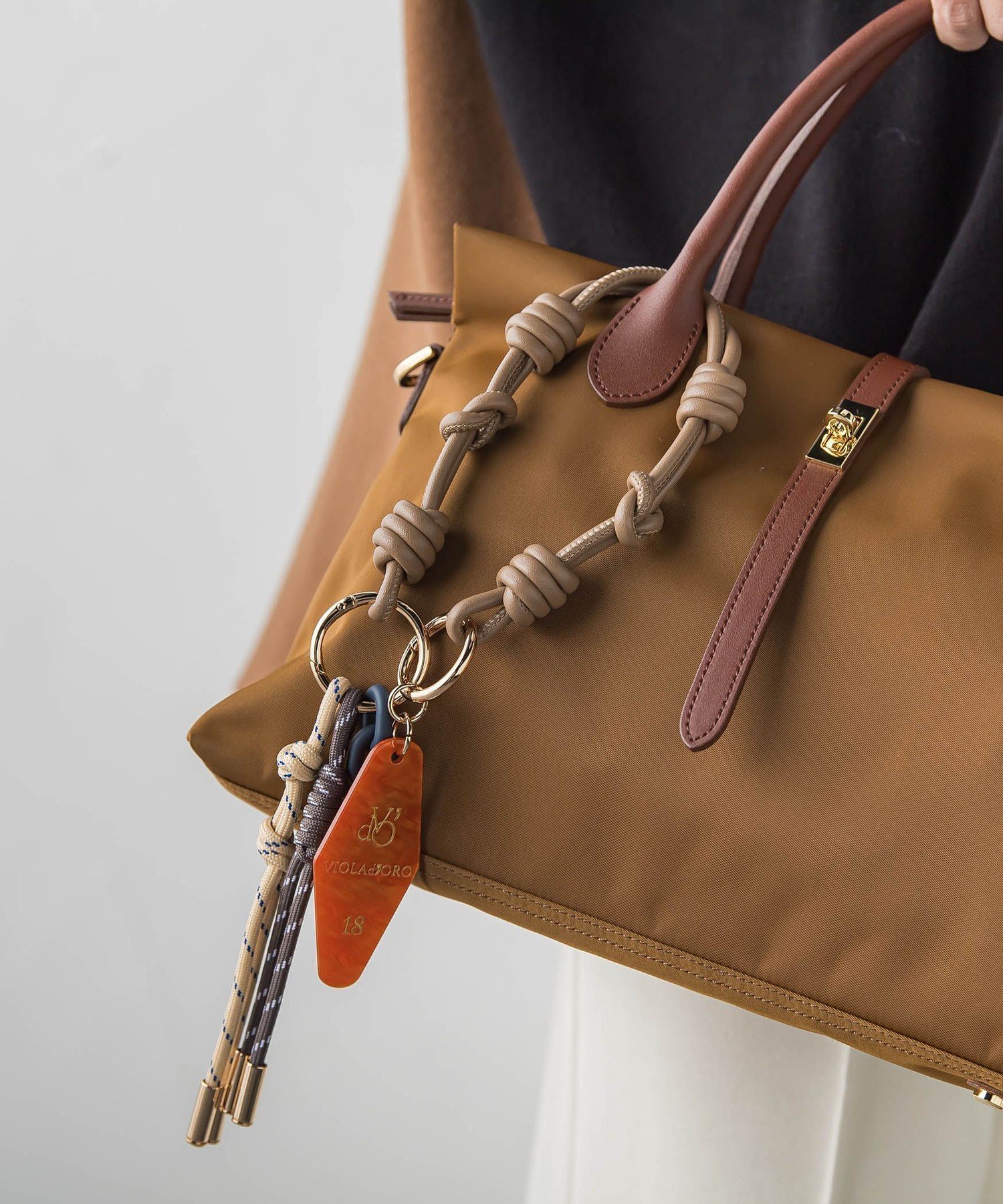 【ラ エフ/Laf…】の【VIOLAd ORO】チャーム 大人の最旬トレンドファッション＆コーディネート founy(ファウニー) 　ファッション　Fashion　レディースファッション　Fashion for Women　2025年　2025　2025-2026秋冬・A/W　Autumn/Winter 2025–26 AW25–26　アクリル　Acrylic Material　チェーン　Chain, Chain Strap　チャーム　Charm, Pendant　秋　Autumn　A/W・秋冬　Autumn/Winter　 other-1|ID: prp329100004983560 ipo3291000000037332599