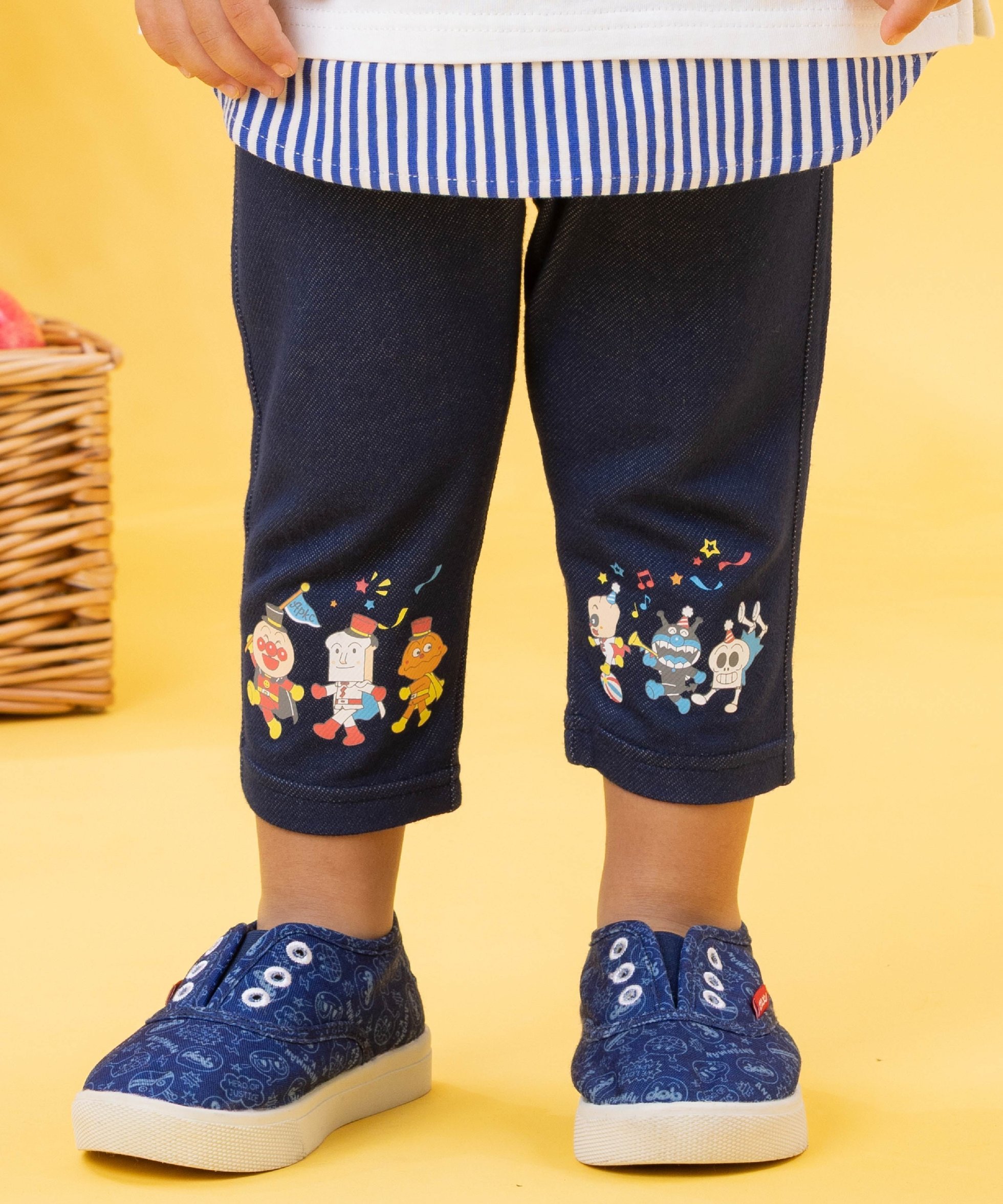 【アンパンマンキッズコレクション/ANPANMAN KIDS COLLECTION / KIDS】のANPANMAN KIDS COLLECTION/パレード柄7分丈レギンス インテリア・キッズ・メンズ・レディースファッション・服の通販 founy(ファウニー) 　ファッション　Fashion　キッズファッション　Fashion for Kids　キャラクター　Character, Licensed Characters　コレクション　Collection, Seasonal Line　ストライプ　Stripe, Striped Pattern　プリント　Print, Printed Pattern　ベビー　Baby, Babywear　ボーイズ　Boyish, Boy Style　ポケット　Pocket, Pocket Detail　メンズ　Men's, Menswear　レギンス　Leggings, Stretch Pants　ギフト プレゼント　Gift / Present　ネイビー|ID: prp329100004983583 ipo3291000000037332764