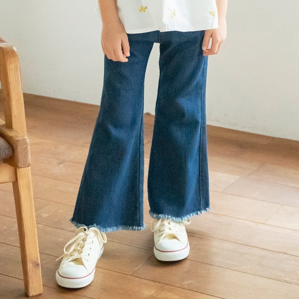 【ブランシェス/branshes / KIDS】の裾フリンジフレアデニムパンツ インテリア・キッズ・メンズ・レディースファッション・服の通販 founy(ファウニー) 　ファッション　Fashion　キッズファッション　Fashion for Kids　ボトムス　Bottoms　おすすめ　Recommended / Our Picks　トレンド　Trend, Trending Now　バランス　Balance, Style Balance　フリンジ　Fringe, Tassel　フレア　Flare, Flared　ポケット　Pocket, Pocket Detail　ネイビーブルー|ID: prp329100004983595 ipo3291000000037332862