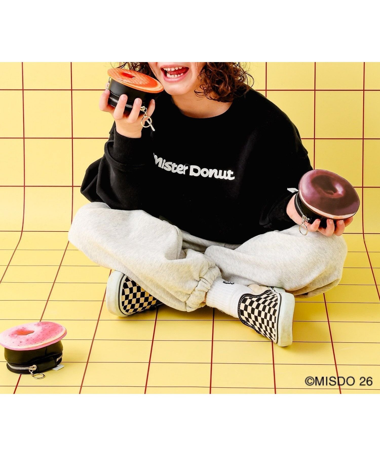 【レプシィム ローリーズファーム/LEPSIM LOWRYS FARM】の【Mister Donut】【KIDS】ドーナツクルースウェット インテリア・キッズ・メンズ・レディースファッション・服の通販 founy(ファウニー) 　ファッション　Fashion　キッズファッション　Fashion for Kids　キャラクター　Character, Licensed Characters　スウェット / スエット　Sweatshirt, Sweatwear　チェーン　Chain, Chain Strap　プリント　Print, Printed Pattern　ブラック09|ID: prp329100004983650 ipo3291000000037333264