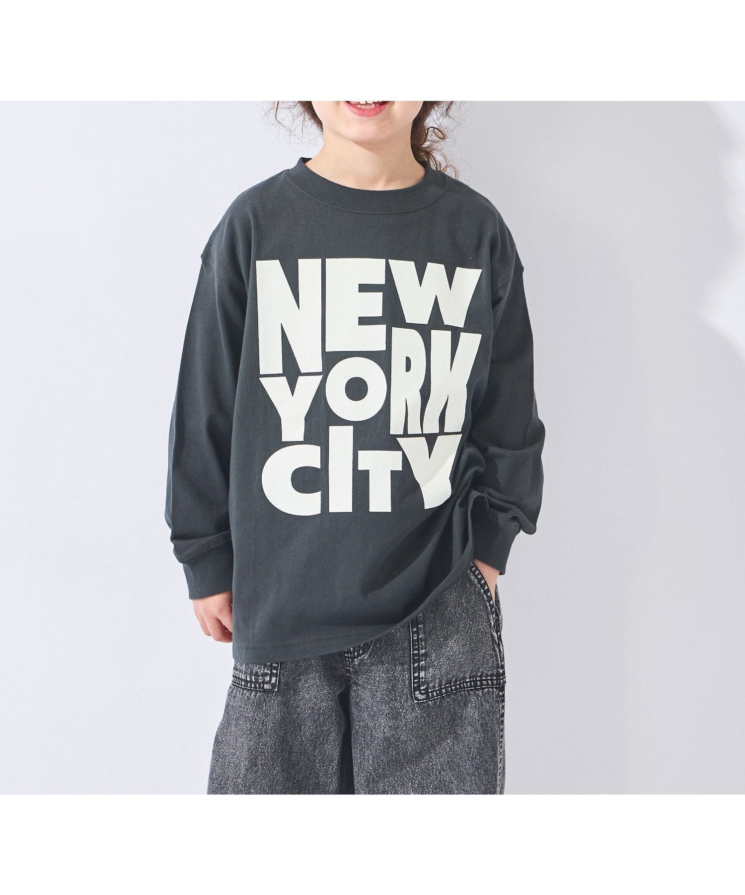 【エバ―クローゼット/ever closet / KIDS】のプリント 長袖 Tシャツ トップス ロンt 長袖 女の子 男の子 子供 子供服 インテリア・キッズ・メンズ・レディースファッション・服の通販 founy(ファウニー) 　ファッション　Fashion　キッズファッション　Fashion for Kids　トップス・カットソー　Cut & Sew Tops　グラフィック　Graphic, Graphic Design　吸水　Absorbent, Quick-Dry　スリット　Slit, Slit Detail　トレンド　Trend, Trending Now　長袖　Long Sleeve, Full Sleeve　パステル　Pastel, Soft Color　プリント　Print, Printed Pattern　ラベンダー　Lavender　再入荷　Restock / Back in Stock　チャコールD|ID: prp329100004983691 ipo3291000000037333564