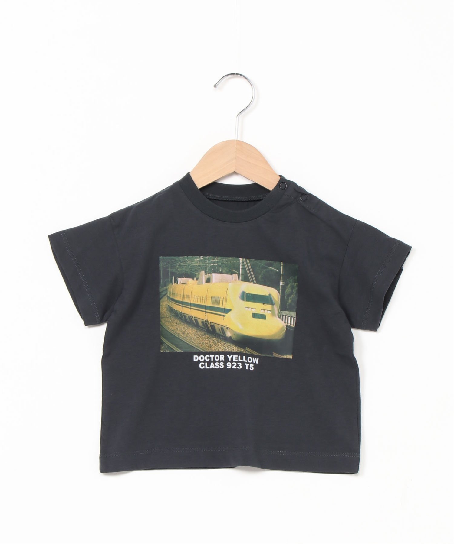 【オーシャンアンドグラウンド/OCEAN&GROUND / KIDS】のOCEAN GROUND/接触冷感ドクターイエローフォトプリントTシャツ インテリア・キッズ・メンズ・レディースファッション・服の通販 founy(ファウニー) 　ファッション　Fashion　キッズファッション　Fashion for Kids　イエロー　Yellow　キャラクター　Character, Licensed Characters　コラボ　Collaboration, Collab　プリント　Print, Printed Pattern　ワイド　Wide, Wide Fit　ブラック|ID: prp329100004983727 ipo3291000000037333810
