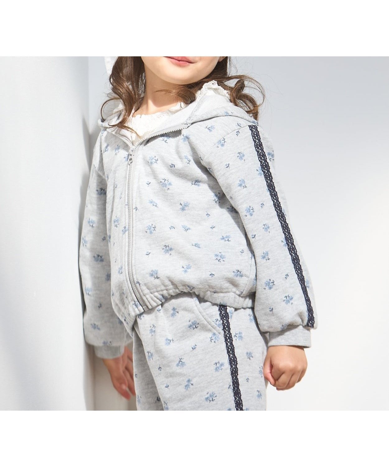 【ナルミヤ オンライン/NARUMIYA ONELINE / KIDS】の【リンク/防花粉】花柄ジップパーカー 大人の最旬トレンドファッション＆コーディネート founy(ファウニー) 　ファッション　Fashion　キッズファッション　Fashion for Kids　ポケット　Pocket, Pocket Detail　レース　Lace, Lace Fabric　エレガント 上品　Elegant　 other-1|ID: prp329100004983753 ipo3291000000037333984