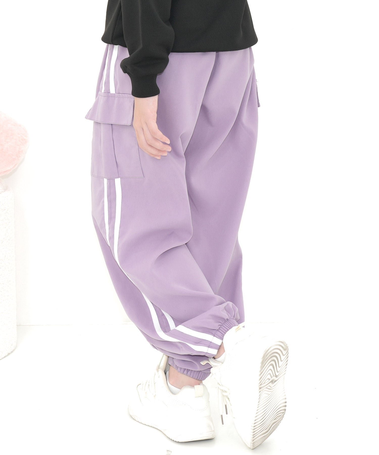 【その他のブランド/Other】のカーゴパンツ ジョガーパンツ ポケット リボン ライン キッズ 女の子 男の子 インテリア・キッズ・メンズ・レディースファッション・服の通販 founy(ファウニー) 　ファッション　Fashion　キッズファッション　Fashion for Kids　ボトムス　Bottoms　カーゴパンツ　Cargo Pants, Utility Pants　ポケット　Pocket, Pocket Detail　リボン　Ribbon, Bow　ラベンダー×ライン|ID: prp329100004983773 ipo3291000000037334131