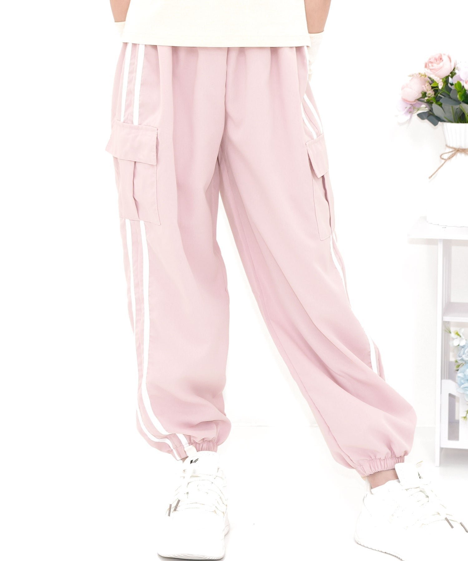 【その他のブランド/Other】のカーゴパンツ ジョガーパンツ ポケット リボン ライン キッズ 女の子 男の子 インテリア・キッズ・メンズ・レディースファッション・服の通販 founy(ファウニー) 　ファッション　Fashion　キッズファッション　Fashion for Kids　ボトムス　Bottoms　カーゴパンツ　Cargo Pants, Utility Pants　ポケット　Pocket, Pocket Detail　リボン　Ribbon, Bow　ピンク×ライン|ID: prp329100004983773 ipo3291000000037334133