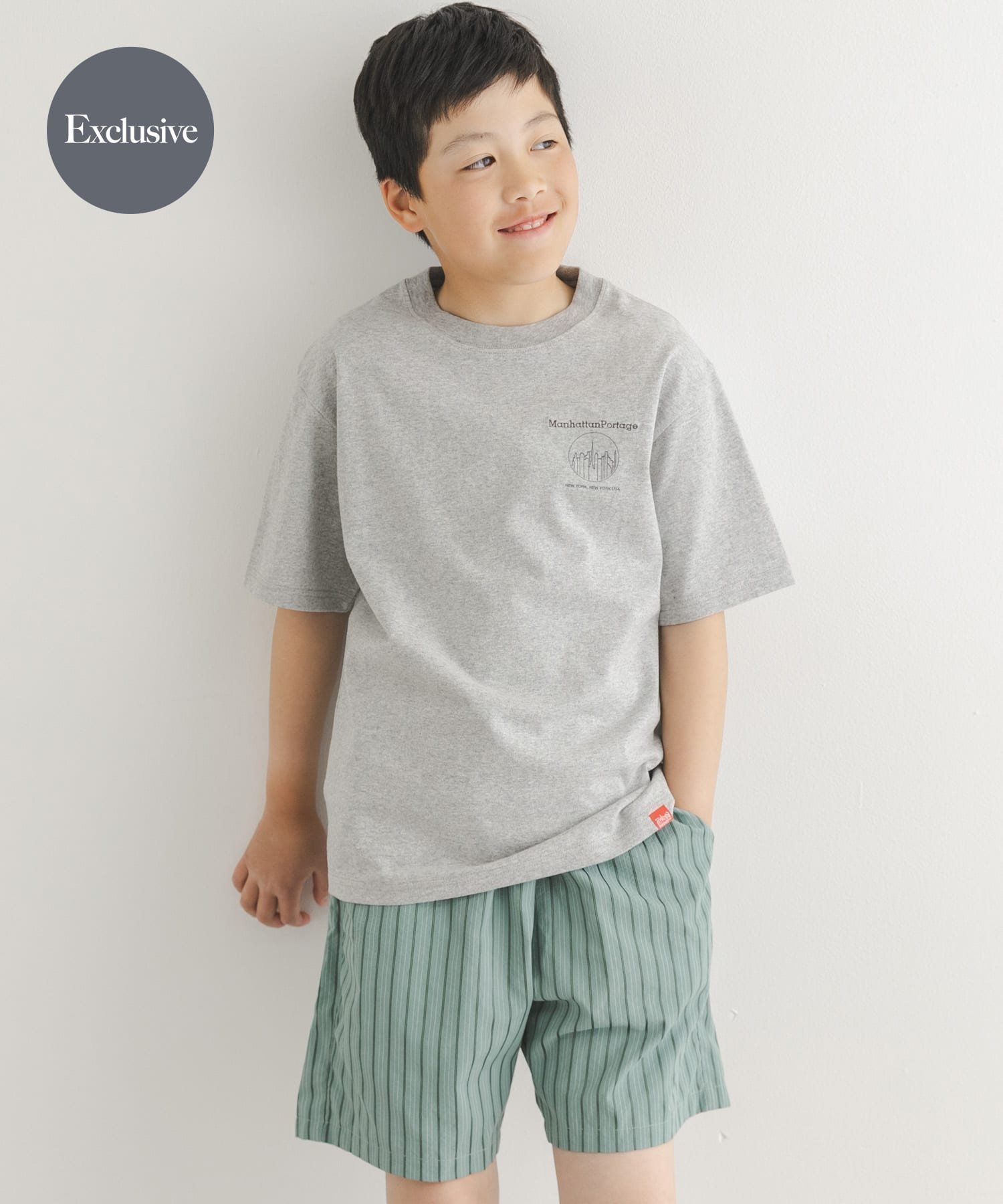【アーバンリサーチ ドアーズ/URBAN RESEARCH DOORS / KIDS】の『親子リンク』『150サイズ』『別注』MANHATTAN PORTAGE×DOORS 1ptプリントTシャツ(KIDS) インテリア・キッズ・メンズ・レディースファッション・服の通販 founy(ファウニー) 　ファッション　Fashion　キッズファッション　Fashion for Kids　2026年　2026　2026春夏・S/S　Spring/Summer 2026 SS26　インナー　Innerwear　コラボ　Collaboration, Collab　バランス　Balance, Style Balance　プリント　Print, Printed Pattern　リラックス　Relax, Relaxed Fit　ロング　Long, Long-Length　別注　Limited Edition, Custom Order　夏　Summer　S/S・春夏　SS, Spring/Summer, Warm Season　グレー系その他|ID: prp329100004983835 ipo3291000000037334527