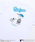 【フリークスストア/FREAK'S STORE】のPEANUTS×MLB 別注 ビッグシルエット バックプリント Tシャツ / DODGERS 【限定展開】 大人の最旬トレンドファッション＆コーディネート founy(ファウニー) ファッション Fashion レディースファッション Fashion for Women トップス・カットソー Cut & Sew Tops シャツ・ブラウス・オフィスカジュアル Elegant Blouses & Button-Ups ロングTシャツ・Tシャツ Longline T-Shirts & Tees バッグ Bags カーゴパンツ Cargo Pants, Utility Pants キャップ Cap, Baseball Cap グラフィック Graphic, Graphic Design コラボ Collaboration, Collab ショーツ Shorts, Short Pants シンプル Simple, Minimal デニム Denim, Jeans Material トレンド Trend, Trending Now 定番 Standard, Basic Item 人気 Popular, Best Seller ビッグ Big, Oversized フロント Front, Front Design プリント Print, Printed Pattern 別注 Limited Edition, Custom Order ワイド Wide, Wide Fit ワンポイント One Point, Statement Accent S/S・春夏 SS, Spring/Summer, Warm Season おすすめ Recommended / Our Picks 夏 Summer 2026年 2026 2026春夏・S/S Spring/Summer 2026 SS26 thumbnail ホワイト|ID: prp329100004983870 ipo3291000000037334725