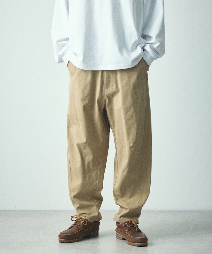 【フリークスストア/FREAK'S STORE】のワイドシルエット カーブパンツ テーパードシルエット 【限定展開】 26SS インテリア・キッズ・メンズ・レディースファッション・服の通販 founy(ファウニー) 　ファッション　Fashion　メンズファッション　Fashion for Men　ボトムス　Bottoms　シンプル　Simple, Minimal　スウェット / スエット　Sweatshirt, Sweatwear　テーパード　Tapered, Tapered Pants　デニム　Denim, Jeans Material　トレンド　Trend, Trending Now　人気　Popular, Best Seller　バルーン　Balloon, Balloon Silhouette　パーカー　Hoodie, Parka　ベーシック　Basic, Essential　ボトム　Bottoms, Lower Wear　ワイド　Wide, Wide Fit　S/S・春夏　SS, Spring/Summer, Warm Season　おすすめ　Recommended / Our Picks　夏　Summer　2026年　2026　2026春夏・S/S　Spring/Summer 2026 SS26　ベージュ|ID: prp329100004983883 ipo3291000000037334776