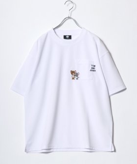 【マルカワ/MARUKAWA / MEN】のTom&Jerry トムとジェリー Tシャツ メンズ オーバーサイズ 半袖 ユニセックス ポケT レディース ユニセックス 大人の最旬トレンドファッション＆コーディネート founy(ファウニー) ファッション Fashion メンズファッション Fashion for Men インナー Innerwear カーゴパンツ Cargo Pants, Utility Pants カーディガン Cardigan, Knitwear キャップ Cap, Baseball Cap キャラクター Character, Licensed Characters コンビ Combo, Combination Style 吸水 Absorbent, Quick-Dry サッカー Seersucker, Summer Fabric サロペット Overalls, Salopette サンダル Sandals, Summer Shoes シアー Sheer, See-Through シフォン Chiffon, Lightweight Fabric ショルダー Shoulder, Shoulder Strap ショーツ Shorts, Short Pants ショート Short, Short Length ジャケット Jacket, Outerwear ジーンズ Jeans, Denim Pants スニーカー Sneakers, Trainers スポーツ Sports, Activewear チュール Tulip, Tulip Motif デニム Denim, Jeans Material トレンド Trend, Trending Now ネコ Cat, Feline Motif 長袖 Long Sleeve, Full Sleeve バルーン Balloon, Balloon Silhouette パーカー Hoodie, Parka ビッグ Big, Oversized フロント Front, Front Design |ID:prp329100004983897