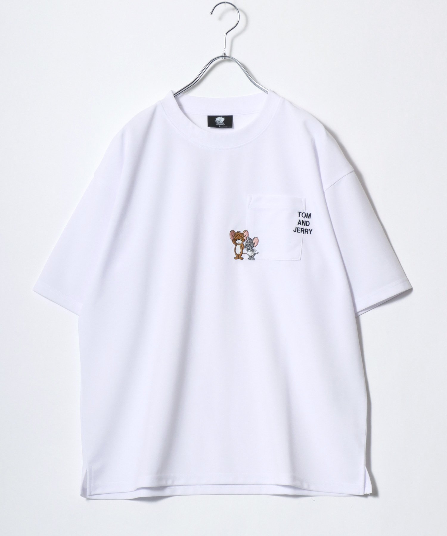 【マルカワ/MARUKAWA / MEN】のTom&Jerry トムとジェリー Tシャツ メンズ オーバーサイズ 半袖 ユニセックス ポケT レディース ユニセックス インテリア・キッズ・メンズ・レディースファッション・服の通販 founy(ファウニー) 　ファッション　Fashion　メンズファッション　Fashion for Men　インナー　Innerwear　カーゴパンツ　Cargo Pants, Utility Pants　カーディガン　Cardigan, Knitwear　キャップ　Cap, Baseball Cap　キャラクター　Character, Licensed Characters　コンビ　Combo, Combination Style　吸水　Absorbent, Quick-Dry　サッカー　Seersucker, Summer Fabric　サロペット　Overalls, Salopette　サンダル　Sandals, Summer Shoes　シアー　Sheer, See-Through　シフォン　Chiffon, Lightweight Fabric　ショルダー　Shoulder, Shoulder Strap　ショーツ　Shorts, Short Pants　ショート　Short, Short Length　ジャケット　Jacket, Outerwear　ジーンズ　Jeans, Denim Pants　スニーカー　Sneakers, Trainers　スポーツ　Sports, Activewear　チュール　Tulip, Tulip Motif　デニム　Denim, Jeans Material　トレンド　Trend, Trending Now　ネコ　Cat, Feline Motif　長袖　Long Sleeve, Full Sleeve　バルーン　Balloon, Balloon Silhouette　パーカー　Hoodie, Parka　ビッグ　Big, Oversized　フロント　Front, Front Design　ホワイト系その他3|ID: prp329100004983897 ipo3291000000037334840