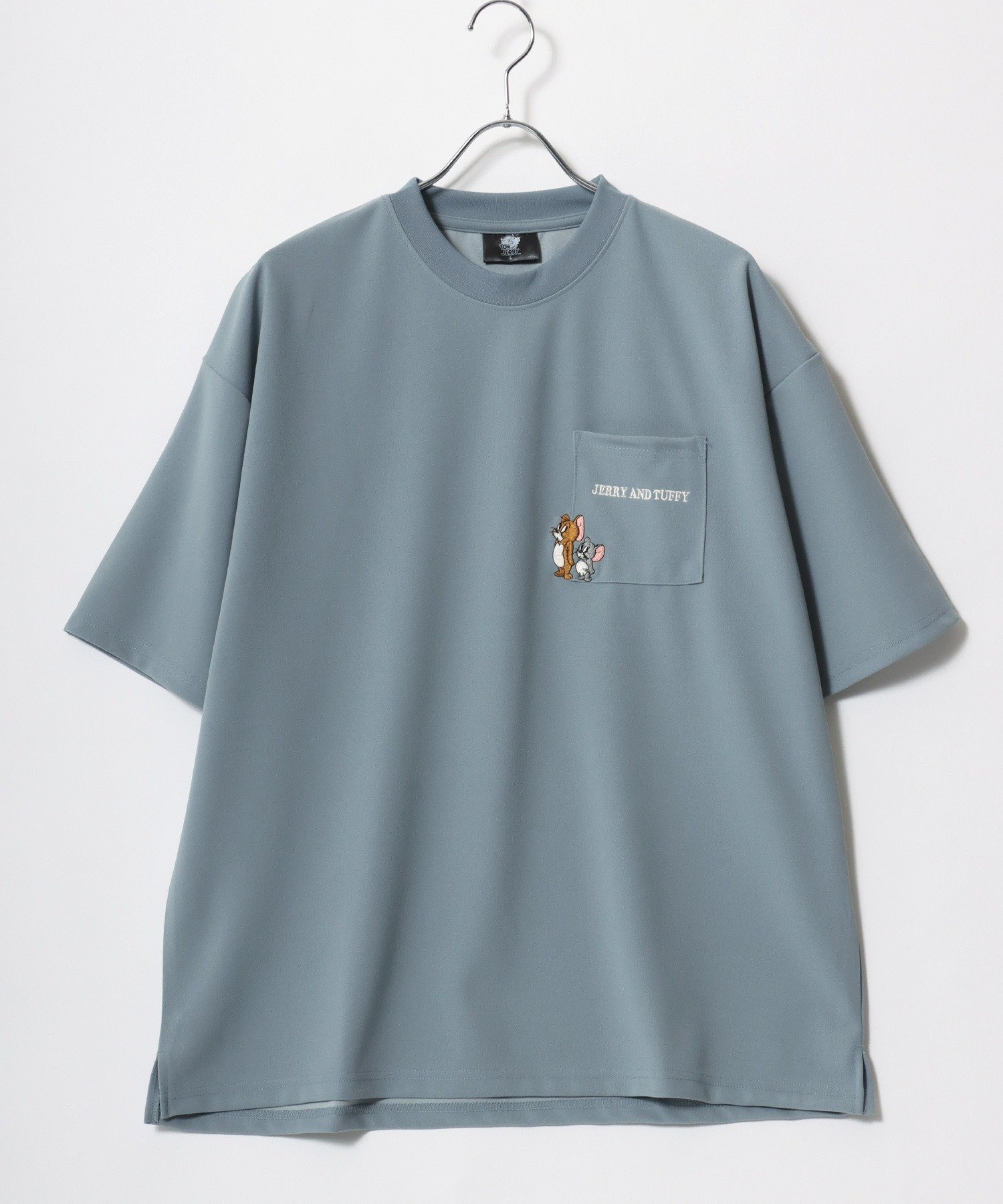 【マルカワ/MARUKAWA / MEN】のTom&Jerry トムとジェリー Tシャツ メンズ オーバーサイズ 半袖 ユニセックス ポケT レディース ユニセックス インテリア・キッズ・メンズ・レディースファッション・服の通販 founy(ファウニー) 　ファッション　Fashion　メンズファッション　Fashion for Men　インナー　Innerwear　カーゴパンツ　Cargo Pants, Utility Pants　カーディガン　Cardigan, Knitwear　キャップ　Cap, Baseball Cap　キャラクター　Character, Licensed Characters　コンビ　Combo, Combination Style　吸水　Absorbent, Quick-Dry　サッカー　Seersucker, Summer Fabric　サロペット　Overalls, Salopette　サンダル　Sandals, Summer Shoes　シアー　Sheer, See-Through　シフォン　Chiffon, Lightweight Fabric　ショルダー　Shoulder, Shoulder Strap　ショーツ　Shorts, Short Pants　ショート　Short, Short Length　ジャケット　Jacket, Outerwear　ジーンズ　Jeans, Denim Pants　スニーカー　Sneakers, Trainers　スポーツ　Sports, Activewear　チュール　Tulip, Tulip Motif　デニム　Denim, Jeans Material　トレンド　Trend, Trending Now　ネコ　Cat, Feline Motif　長袖　Long Sleeve, Full Sleeve　バルーン　Balloon, Balloon Silhouette　パーカー　Hoodie, Parka　ビッグ　Big, Oversized　フロント　Front, Front Design　サックスブルー|ID: prp329100004983897 ipo3291000000037334843