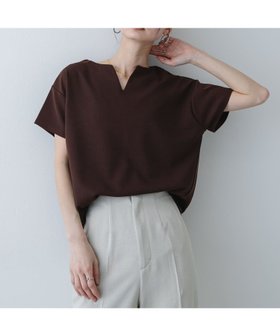 【センスオブプレイス/SENSE OF PLACE by URBAN RESEARCH】のキーネックミラノリブTシャツ 大人の最旬トレンドファッション＆コーディネート founy(ファウニー) ファッション Fashion レディースファッション Fashion for Women トップス・カットソー Cut & Sew Tops シャツ・ブラウス・オフィスカジュアル Elegant Blouses & Button-Ups ロングTシャツ・Tシャツ Longline T-Shirts & Tees 2026年 2026 2026春夏・S/S Spring/Summer 2026 SS26 シンプル Simple, Minimal デコルテ Décolleté, Neckline フロント Front, Front Design ボーダー Border, Stripe リアル Real, Realistic 人気 Popular, Best Seller 夏 Summer 定番 Standard, Basic Item S/S・春夏 SS, Spring/Summer, Warm Season |ID:prp329100004984291