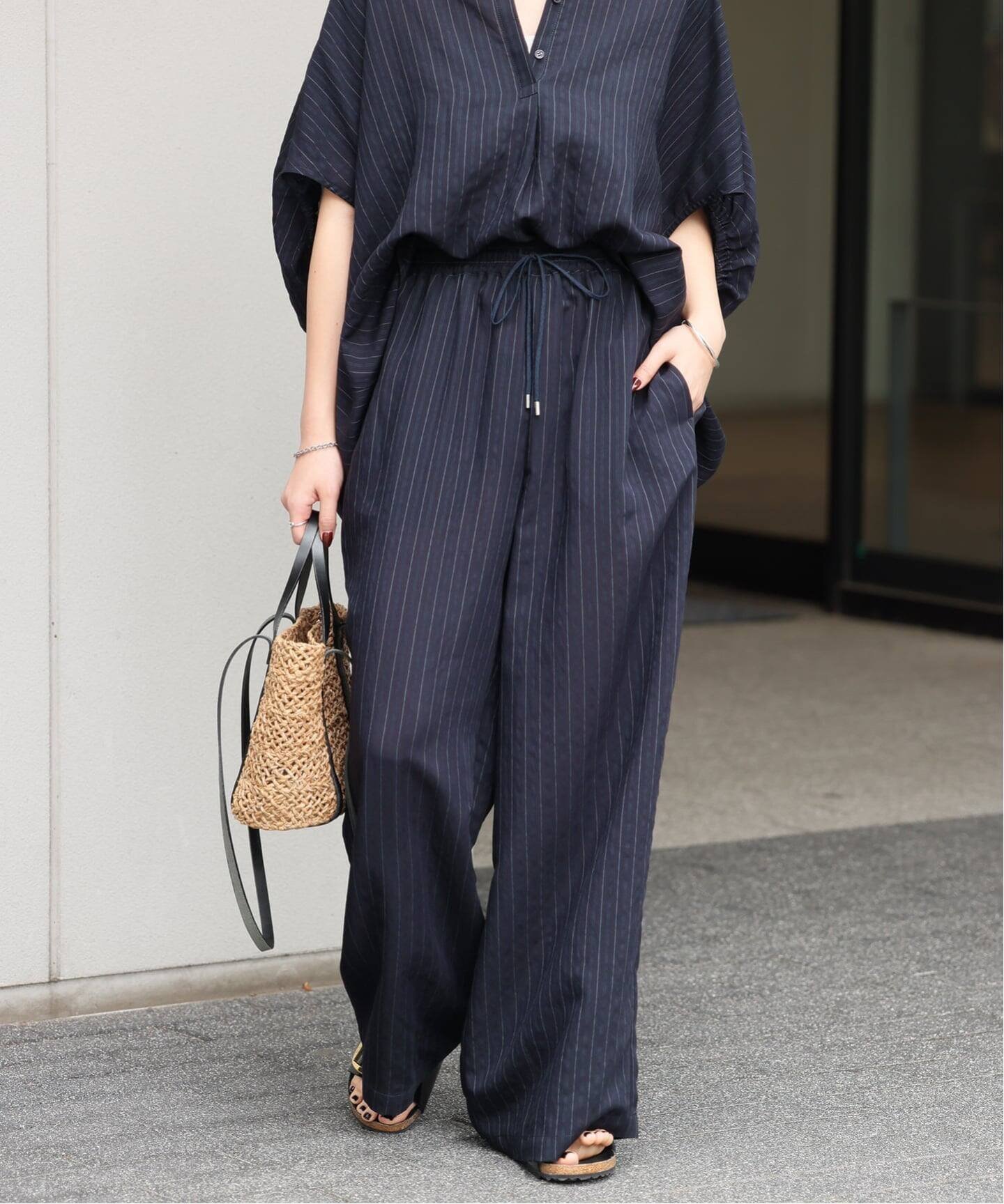 【ジャーナルスタンダード レリューム/JOURNAL STANDARD relume】の《追加》N/Rダブルストライプパンツ インテリア・キッズ・メンズ・レディースファッション・服の通販 founy(ファウニー) 　ファッション　Fashion　レディースファッション　Fashion for Women　パンツ　Pants & Trousers　2026年　2026　2026春夏・S/S　Spring/Summer 2026 SS26　リラックス　Relax, Relaxed Fit　夏　Summer　ネイビー|ID: prp329100004984374 ipo3291000000037338579