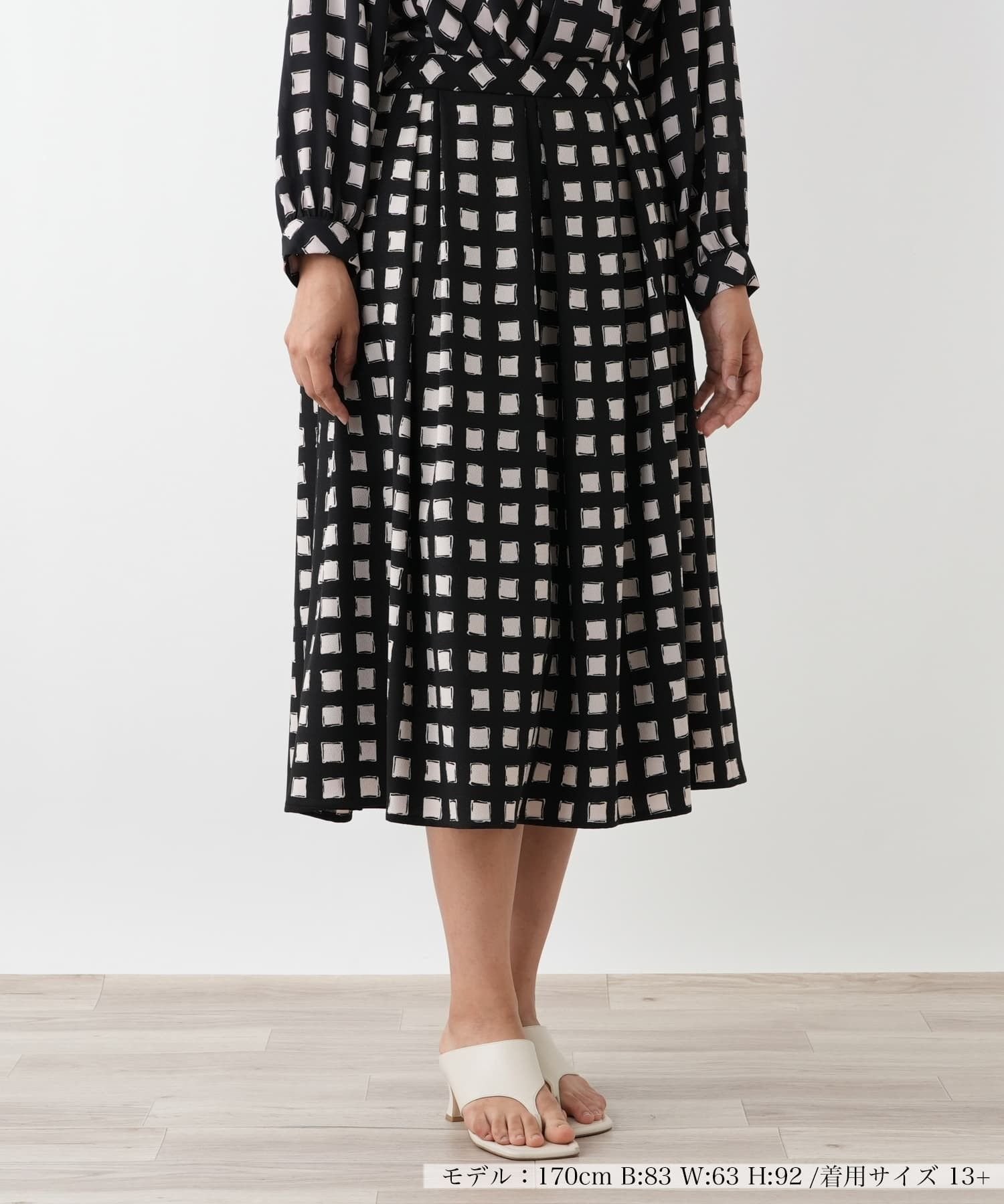 【レリアンプラスハウス/Leilian PLUS HOUSE】の柄フレアスカート インテリア・キッズ・メンズ・レディースファッション・服の通販 founy(ファウニー) 　ファッション　Fashion　レディースファッション　Fashion for Women　スカート　Skirts　Aライン・フレアスカート　A-Line & Flared Skirts　ウォッシャブル　Machine Washable　フレア　Flare, Flared　ポケット　Pocket, Pocket Detail　エレガント 上品　Elegant　秋　Autumn　ピンク|ID: prp329100004984416 ipo3291000000037338745