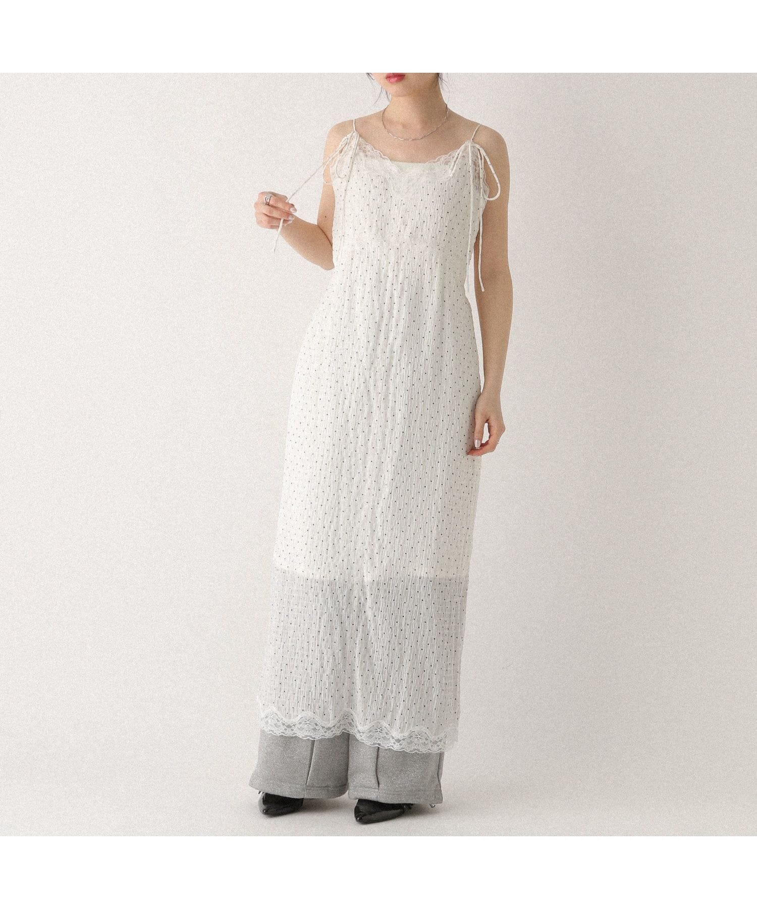 【ヘザー/Heather】のレーストリムナローキャミワンピース インテリア・キッズ・メンズ・レディースファッション・服の通販 founy(ファウニー) 　ファッション　Fashion　レディースファッション　Fashion for Women　ワンピース　Dresses　キャミソールワンピース　Camisole Dresses　カーディガン　Cardigan, Knitwear　トリミング　Trimming, Decorative Edge　トレンド　Trend, Trending Now　ドット　Polka Dot, Dot Pattern　レース　Lace, Lace Fabric　夏　Summer　オフホワイトドット|ID: prp329100004984447 ipo3291000000037338861