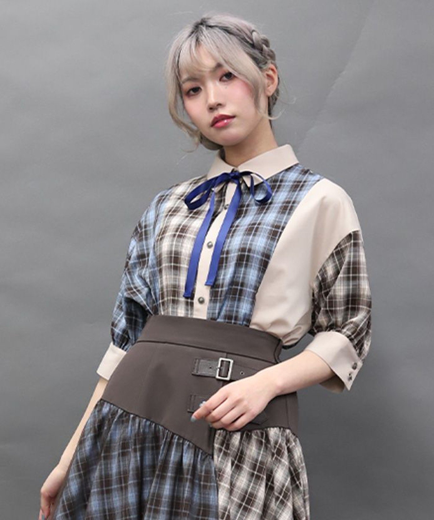 【アクシーズファム/axes femme】のチェックバイカラーシャツワンピース インテリア・キッズ・メンズ・レディースファッション・服の通販 founy(ファウニー) 　ファッション　Fashion　レディースファッション　Fashion for Women　ワンピース　Dresses　シャツワンピース / 1枚で着映えコーデ　Shirt Dresses　おすすめ　Recommended / Our Picks　チェック　Check, Plaid, Tartan　ビッグ　Big, Oversized　フィット　Fit, Slim Fit　フレア　Flare, Flared　リボン　Ribbon, Bow　無地　Plain, Solid Color　サックス|ID: prp329100004984465 ipo3291000000037338924