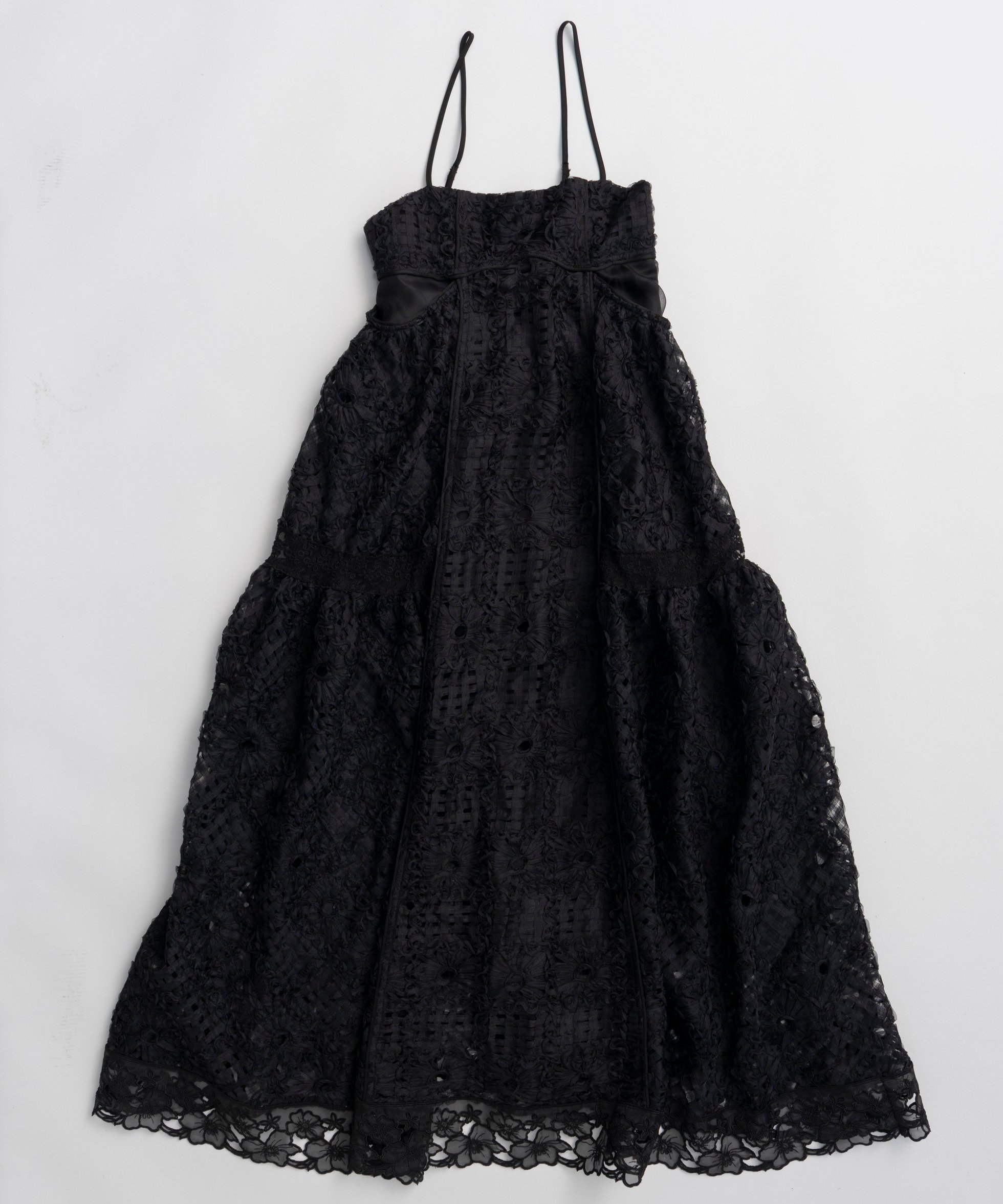 【メゾンスペシャル/MAISON SPECIAL】のEmbroidered Tiered Cami Dress / エンブロイダリーティアードキャミワンピース インテリア・キッズ・メンズ・レディースファッション・服の通販 founy(ファウニー) 　ファッション　Fashion　レディースファッション　Fashion for Women　ワンピース　Dresses　フォーマル・パーティードレス・結婚式用ドレス　Elegant & Casual Dresses　キャミソールワンピース　Camisole Dresses　オケージョン　Occasion Wear　シンプル　Simple, Minimal　テクスチャー　Texture, Textured Fabric　バランス　Balance, Style Balance　レース　Lace, Lace Fabric　エレガント 上品　Elegant　夏　Summer　BLK|ID: prp329100004984467 ipo3291000000037338929