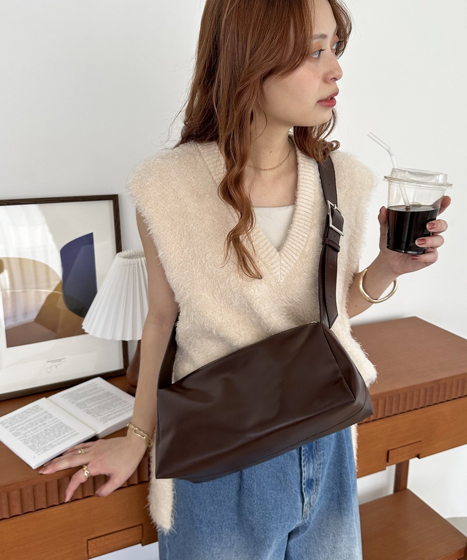 【ディスコート/Discoat】の【新色追加】マルチWAYワンハンドルショルダーバッグ インテリア・キッズ・メンズ・レディースファッション・服の通販 founy(ファウニー) 　ファッション　Fashion　レディースファッション　Fashion for Women　バッグ　Bags　傘　Umbrella, Parasol　軽量　Lightweight, Ultra Light　ショルダー　Shoulder, Shoulder Strap　財布　Wallet, Purse　ハンカチ　Handkerchief, Hanky　ポケット　Pocket, Pocket Detail　ポーチ　Pouch, Small Case　おすすめ　Recommended / Our Picks　旅行　Travel　ビジネス 仕事 通勤　Business / Work / Commuting　ブラウン|ID: prp329100004984489 ipo3291000000037339091