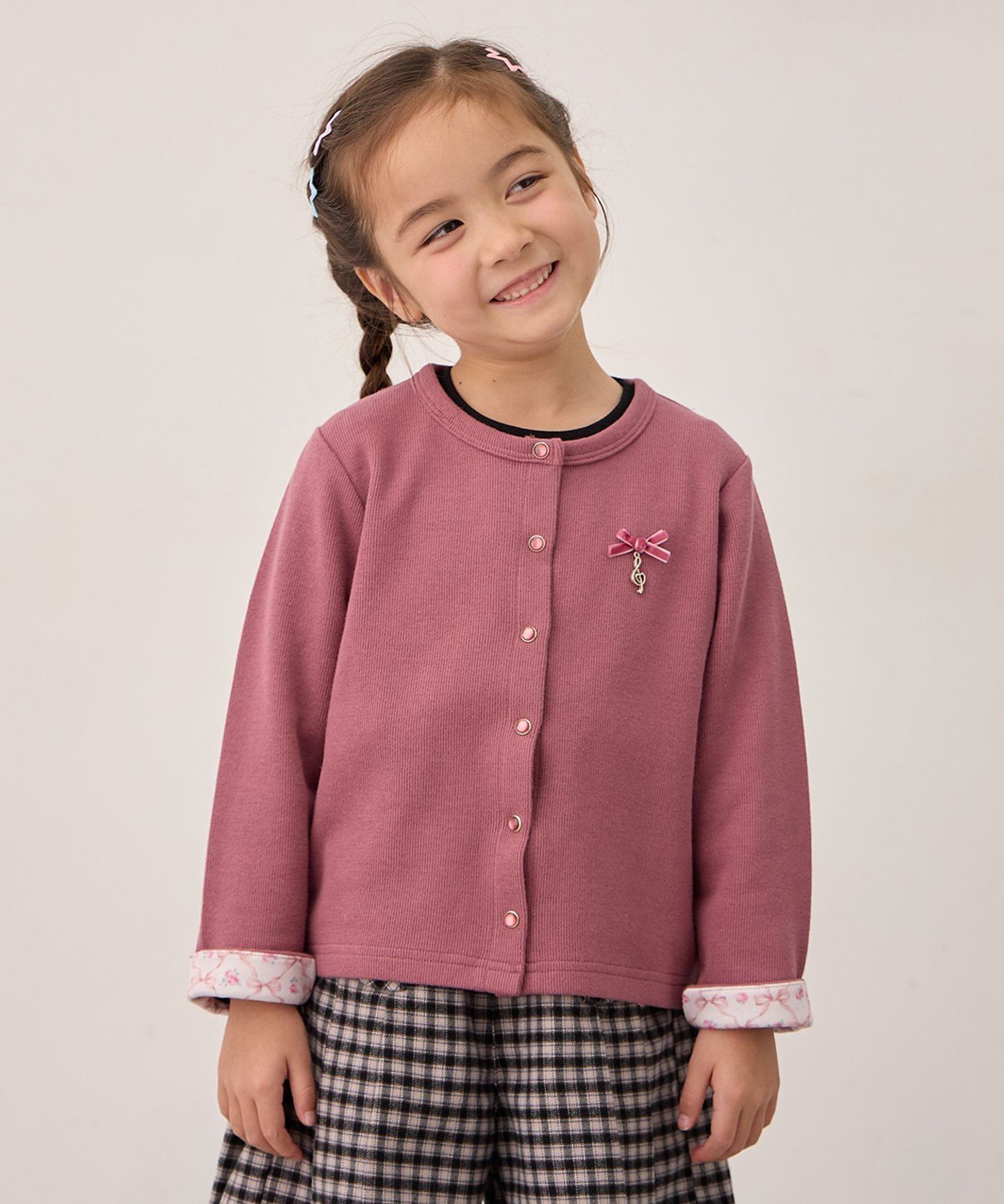 【エニー/ANY / KIDS】のまいにちスナップカーディガン インテリア・キッズ・メンズ・レディースファッション・服の通販 founy(ファウニー) 　ファッション　Fashion　キッズファッション　Fashion for Kids　カーディガン　Cardigan, Knitwear　シンプル　Simple, Minimal　チャーム　Charm, Pendant　ポケット　Pocket, Pocket Detail　リボン　Ribbon, Bow　ワンポイント　One Point, Statement Accent　ピンク[012]|ID: prp329100004984609 ipo3291000000037339783