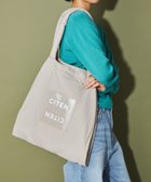 【シテン/CITEN】のパデッド クリア ロゴ トートバッグ 大人の最旬トレンドファッション＆コーディネート founy(ファウニー) ファッション Fashion レディースファッション Fashion for Women バッグ Bags 人気 Popular, Best Seller フィット Fit, Slim Fit プリント Print, Printed Pattern ポケット Pocket, Pocket Detail A/W・秋冬 Autumn/Winter ビジネス 仕事 通勤 Business / Work / Commuting thumbnail LT.GRAY|ID: prp329100004984823 ipo3291000000037340938