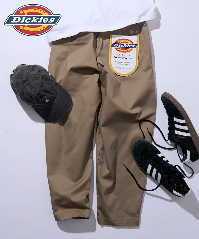 【フリークスストア/FREAK'S STORE】のDickies×FREAK S STORE ディッキーズ 別注 ワイドテーパードシルエット ツータック ワークパンツ 【限定展開】 インテリア・キッズ・メンズ・レディースファッション・服の通販 founy(ファウニー) 　ファッション　Fashion　メンズファッション　Fashion for Men　ボトムス　Bottoms　2026年　2026　2026春夏・S/S　Spring/Summer 2026 SS26　おすすめ　Recommended / Our Picks　シンプル　Simple, Minimal　スニーカー　Sneakers, Trainers　ツイル　Twist, Twisted Detail　デニム　Denim, Jeans Material　パーカー　Hoodie, Parka　ワイド　Wide, Wide Fit　ワーク　Workwear, Utility Style　人気　Popular, Best Seller　別注　Limited Edition, Custom Order　夏　Summer　S/S・春夏　SS, Spring/Summer, Warm Season　無地　Plain, Solid Color　ベージュ|ID: prp329100004984832 ipo3291000000037340994