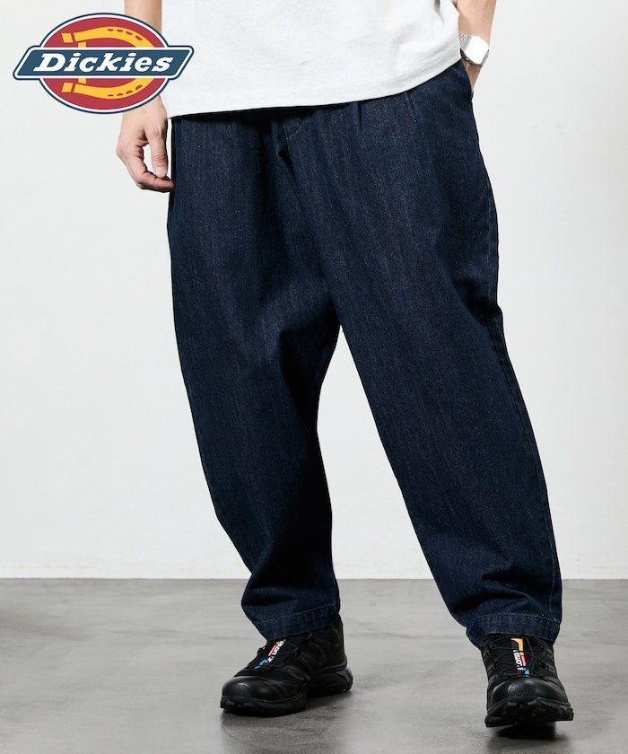 【フリークスストア/FREAK'S STORE】のDickies×FREAK S STORE ディッキーズ 別注 ワイドテーパードシルエット ツータック ワークパンツ 【限定展開】 インテリア・キッズ・メンズ・レディースファッション・服の通販 founy(ファウニー) 　ファッション　Fashion　メンズファッション　Fashion for Men　ボトムス　Bottoms　2026年　2026　2026春夏・S/S　Spring/Summer 2026 SS26　おすすめ　Recommended / Our Picks　シンプル　Simple, Minimal　スニーカー　Sneakers, Trainers　ツイル　Twist, Twisted Detail　デニム　Denim, Jeans Material　パーカー　Hoodie, Parka　ワイド　Wide, Wide Fit　ワーク　Workwear, Utility Style　人気　Popular, Best Seller　別注　Limited Edition, Custom Order　夏　Summer　S/S・春夏　SS, Spring/Summer, Warm Season　無地　Plain, Solid Color　インディゴデニム|ID: prp329100004984832 ipo3291000000037340995