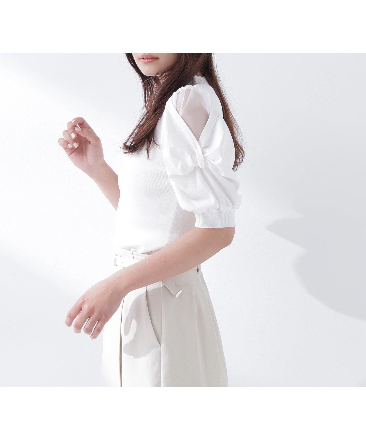 【ナチュラル ビューティー ベーシック/NATURAL BEAUTY BASIC】のシアーツイストスリーブニット インテリア・キッズ・メンズ・レディースファッション・服の通販 founy(ファウニー) 　ファッション　Fashion　レディースファッション　Fashion for Women　トップス・カットソー　Cut & Sew Tops　ニット　Knit Tops & Sweaters　シアー　Sheer, See-Through　シンプル　Simple, Minimal　スリーブ　Sleeve, Long Sleeve / Short Sleeve　トレンド　Trend, Trending Now　フェミニン　Feminine, Girly　夏　Summer　春　Spring　S/S・春夏　SS, Spring/Summer, Warm Season　オフホワイト1|ID: prp329100004984958 ipo3291000000037341685