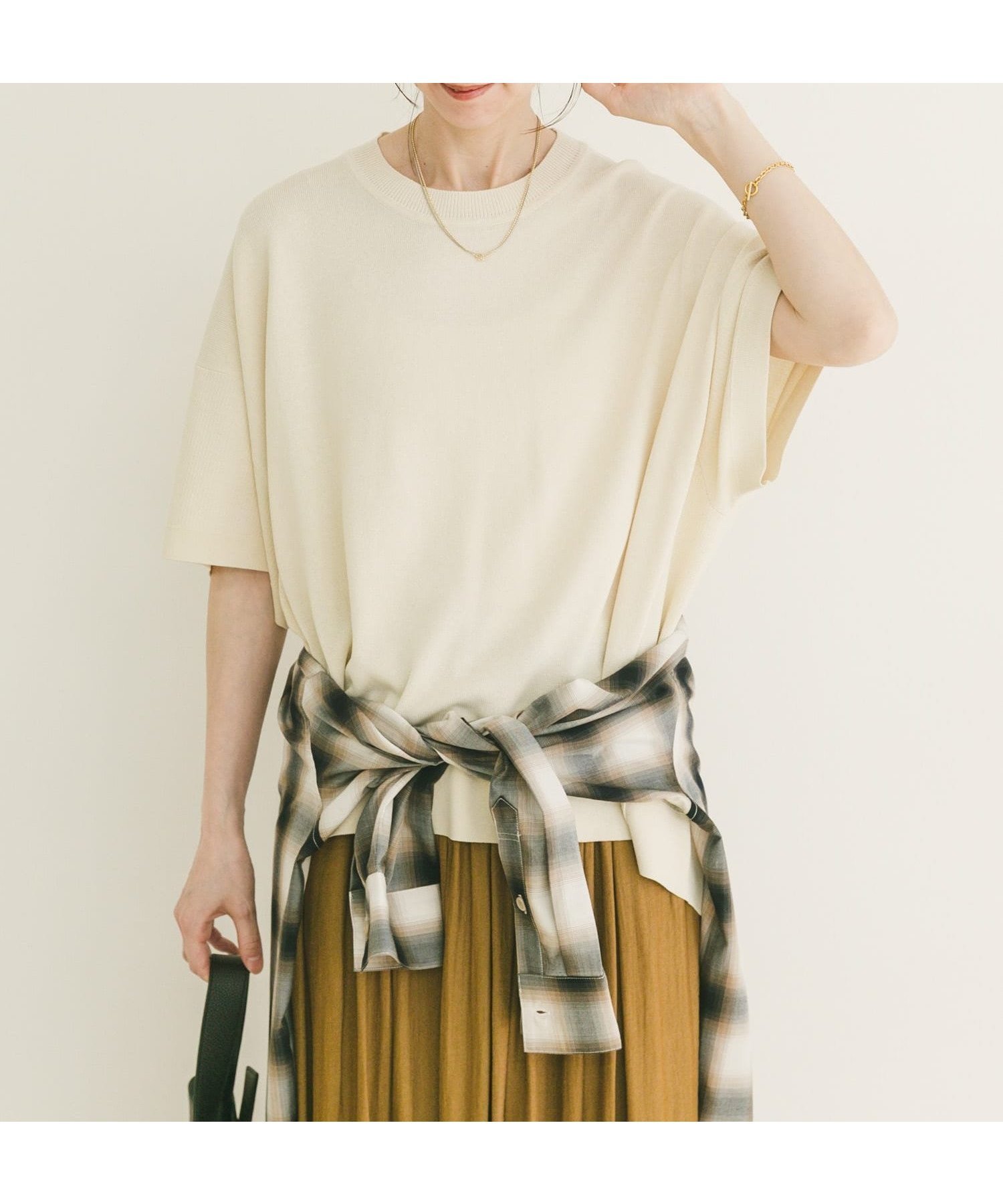 【アイテムズアーバンリサーチ/ITEMS URBAN RESEARCH】の『洗濯可』ニットTシャツ インテリア・キッズ・メンズ・レディースファッション・服の通販 founy(ファウニー) 　ファッション　Fashion　レディースファッション　Fashion for Women　トップス・カットソー　Cut & Sew Tops　ニット　Knit Tops & Sweaters　シャツ・ブラウス・オフィスカジュアル　Elegant Blouses & Button-Ups　ロングTシャツ・Tシャツ　Longline T-Shirts & Tees　ウォッシャブル　Machine Washable　洗える　Machine Washable　カットソー　Cut and Sewn Top　定番　Standard, Basic Item　S/S・春夏　SS, Spring/Summer, Warm Season　夏　Summer　エレガント 上品　Elegant　2026年　2026　2026春夏・S/S　Spring/Summer 2026 SS26　オフホワイト|ID: prp329100004984973 ipo3291000000037386322