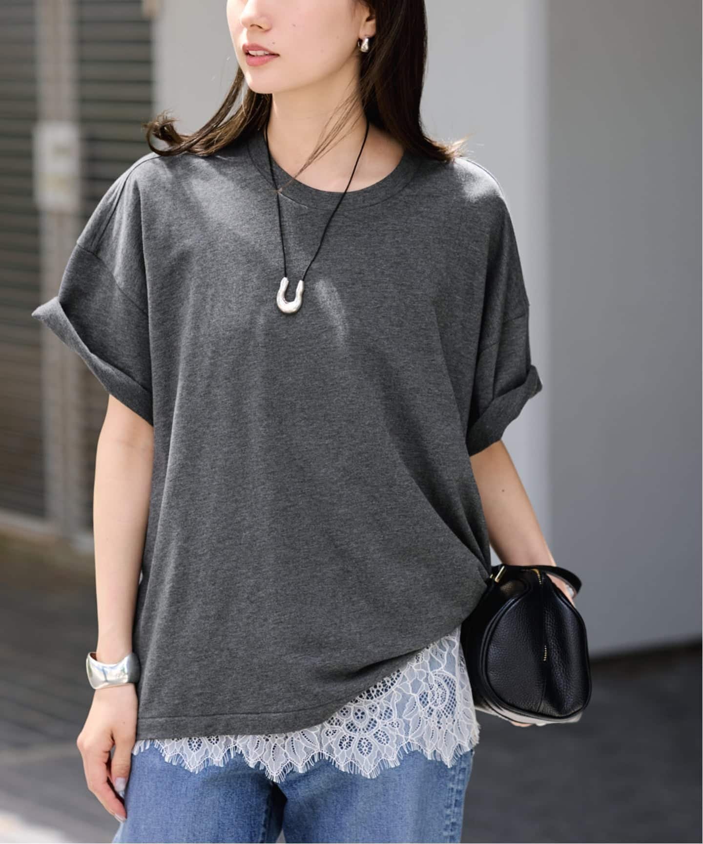 【フレームワーク/FRAMeWORK】のコンパクトインレーニュアンスTシャツ インテリア・キッズ・メンズ・レディースファッション・服の通販 founy(ファウニー) 　ファッション　Fashion　レディースファッション　Fashion for Women　トップス・カットソー　Cut & Sew Tops　シャツ・ブラウス・オフィスカジュアル　Elegant Blouses & Button-Ups　ロングTシャツ・Tシャツ　Longline T-Shirts & Tees　セットアップ　Set-Up, Coordinated Outfit　パターン　Pattern, Design Print　グレー|ID: prp329100004984992 ipo3291000000037351906