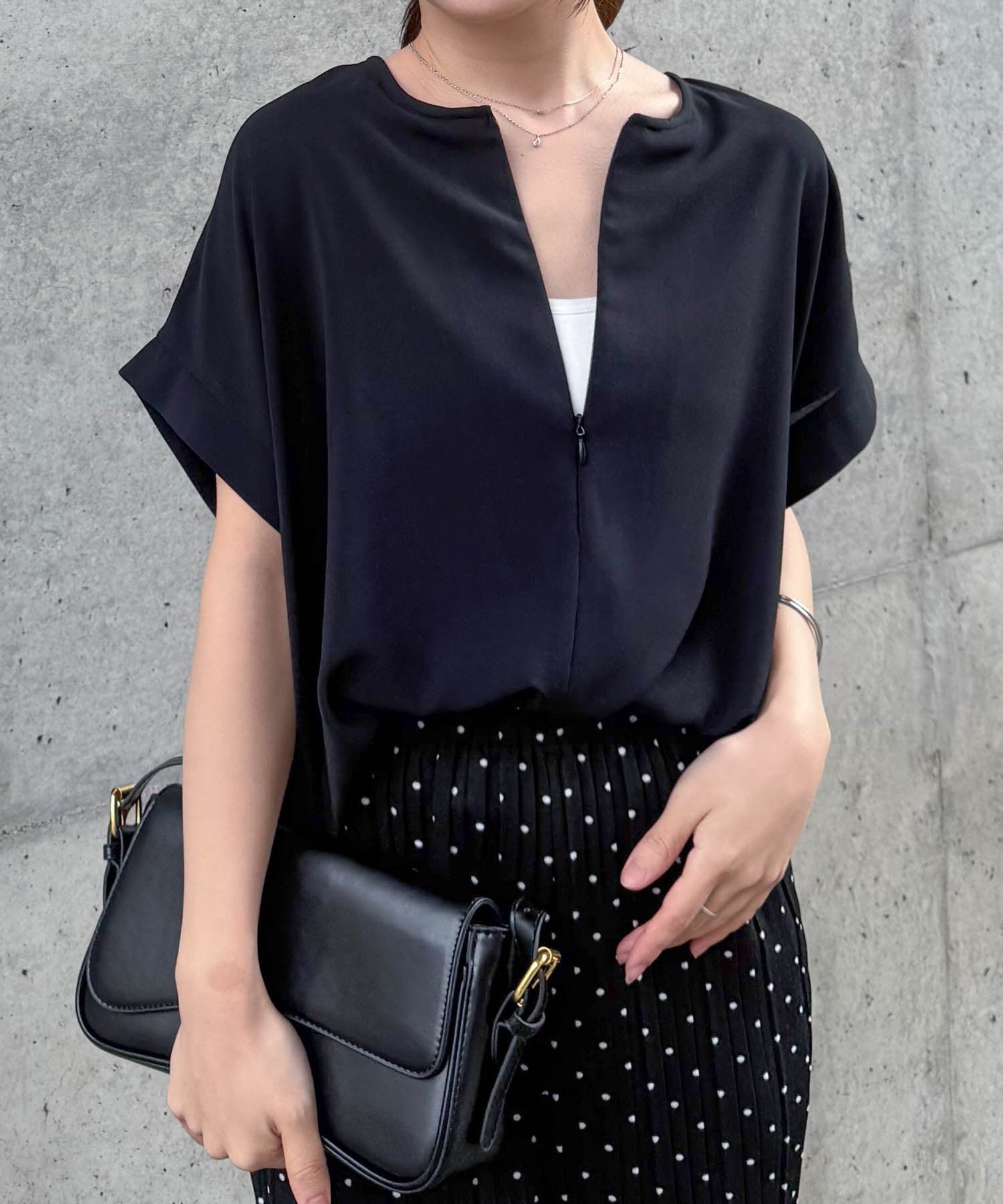 【ラナン/Ranan】のRanan/前後2WAYハーフジップブラウス インテリア・キッズ・メンズ・レディースファッション・服の通販 founy(ファウニー) 　ファッション　Fashion　レディースファッション　Fashion for Women　トップス・カットソー　Cut & Sew Tops　シャツ・ブラウス・オフィスカジュアル　Elegant Blouses & Button-Ups　おすすめ　Recommended / Our Picks　キャミソール　Camisole, Spaghetti Strap Top　ジップ　Zip, Zipper　ポケット　Pocket, Pocket Detail　マーメイド　Mermaid, Fishtail Silhouette　BL|ID: prp329100004984997 ipo3291000000037341903