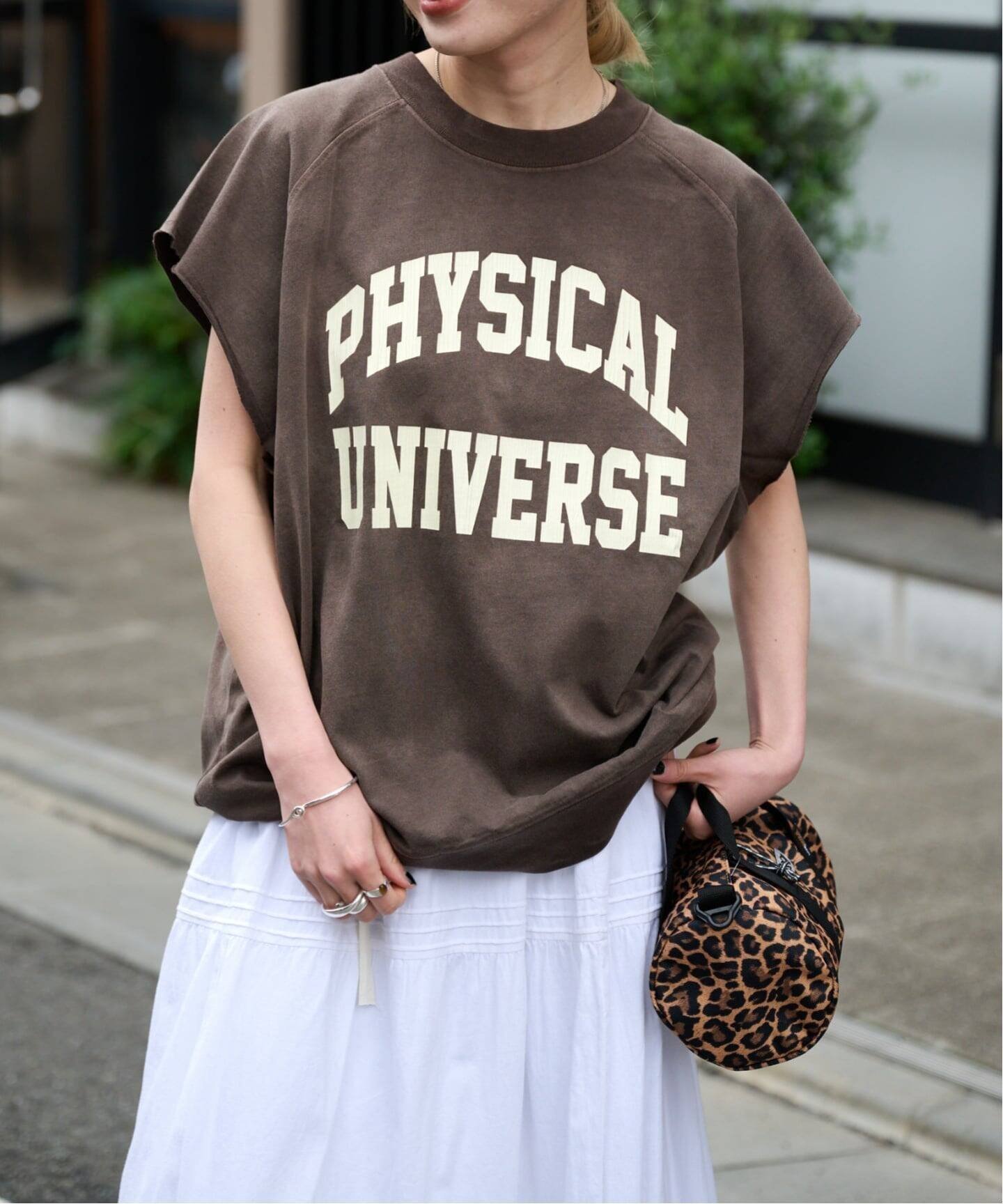【アウトドアプロダクツ ユージュアルシングス/OUTDOOR PRODUCTS Usual Things】のSCREEN STARS ex SUNFADE ノースリーブTEE インテリア・キッズ・メンズ・レディースファッション・服の通販 founy(ファウニー) 　ファッション　Fashion　レディースファッション　Fashion for Women　トップス・カットソー　Cut & Sew Tops　キャミソール&ノースリーブ　Camisoles & Sleeveless Tops　ノースリーブ　Sleeveless, No-Sleeve　プリント　Print, Printed Pattern　人気　Popular, Best Seller　別注　Limited Edition, Custom Order　ブラウン|ID: prp329100004985007 ipo3291000000037341950