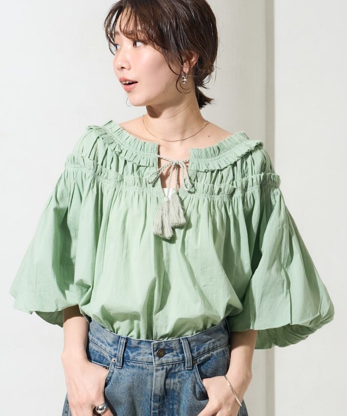 【フリークスストア/FREAK'S STORE】のインドフリルスキッパーブラウス【限定展開】 インテリア・キッズ・メンズ・レディースファッション・服の通販 founy(ファウニー) 　ファッション　Fashion　レディースファッション　Fashion for Women　トップス・カットソー　Cut & Sew Tops　シャツ・ブラウス・オフィスカジュアル　Elegant Blouses & Button-Ups　2026年　2026　2026春夏・S/S　Spring/Summer 2026 SS26　おすすめ　Recommended / Our Picks　ギャザー　Gathered, Ruffled　シアー　Sheer, See-Through　シンプル　Simple, Minimal　スキッパー　Skipper, Open Collar　スリーブ　Sleeve, Long Sleeve / Short Sleeve　タッセル　Tassel, Fringe　デニム　Denim, Jeans Material　フェミニン　Feminine, Girly　フリル　Frill, Ruffle　ボトム　Bottoms, Lower Wear　ワイド　Wide, Wide Fit　夏　Summer　S/S・春夏　SS, Spring/Summer, Warm Season　ブルーグリーン|ID: prp329100004985013 ipo3291000000037365951