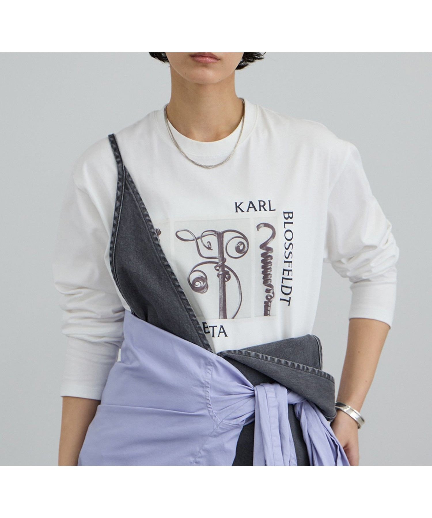 【サロン アダム エ ロペ/SALON adam et rope'】の【KARL BLOSSFELDT by SALON】フォトロングスリーブTシャツ インテリア・キッズ・メンズ・レディースファッション・服の通販 founy(ファウニー) 　ファッション　Fashion　レディースファッション　Fashion for Women　トップス・カットソー　Cut & Sew Tops　シャツ・ブラウス・オフィスカジュアル　Elegant Blouses & Button-Ups　ロングTシャツ・Tシャツ　Longline T-Shirts & Tees　インナー　Innerwear　グラフィック　Graphic, Graphic Design　シンプル　Simple, Minimal　ジャケット　Jacket, Outerwear　スリーブ　Sleeve, Long Sleeve / Short Sleeve　バランス　Balance, Style Balance　フェルト　Felt, Felt Fabric　フォルム　Silhouette, Form　プリント　Print, Printed Pattern　ボトム　Bottoms, Lower Wear　リボン　Ribbon, Bow　ロング　Long, Long-Length　おすすめ　Recommended / Our Picks　ホワイト系(11)|ID: prp329100004985066 ipo3291000000037342300