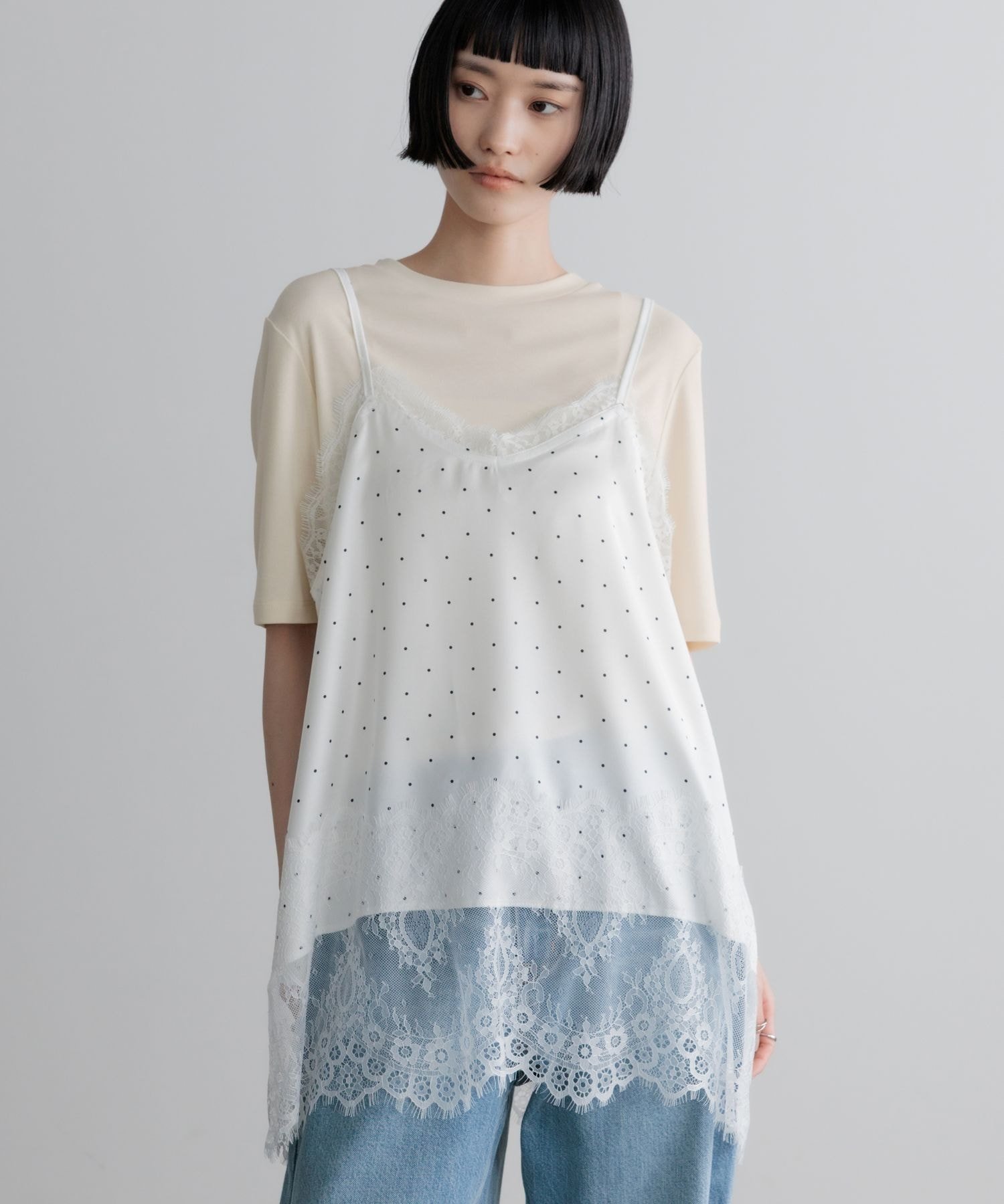 【ローリーズファーム/LOWRYS FARM】のサテンレースキャミ インテリア・キッズ・メンズ・レディースファッション・服の通販 founy(ファウニー) 　ファッション　Fashion　レディースファッション　Fashion for Women　トップス・カットソー　Cut & Sew Tops　キャミソール&ノースリーブ　Camisoles & Sleeveless Tops　おすすめ　Recommended / Our Picks　キャミソール　Camisole, Spaghetti Strap Top　サテン　Satin, Glossy Fabric　ジャケット　Jacket, Outerwear　ボトム　Bottoms, Lower Wear　レース　Lace, Lace Fabric　エレガント 上品　Elegant　ホワイトドット05|ID: prp329100004985071 ipo3291000000037342325