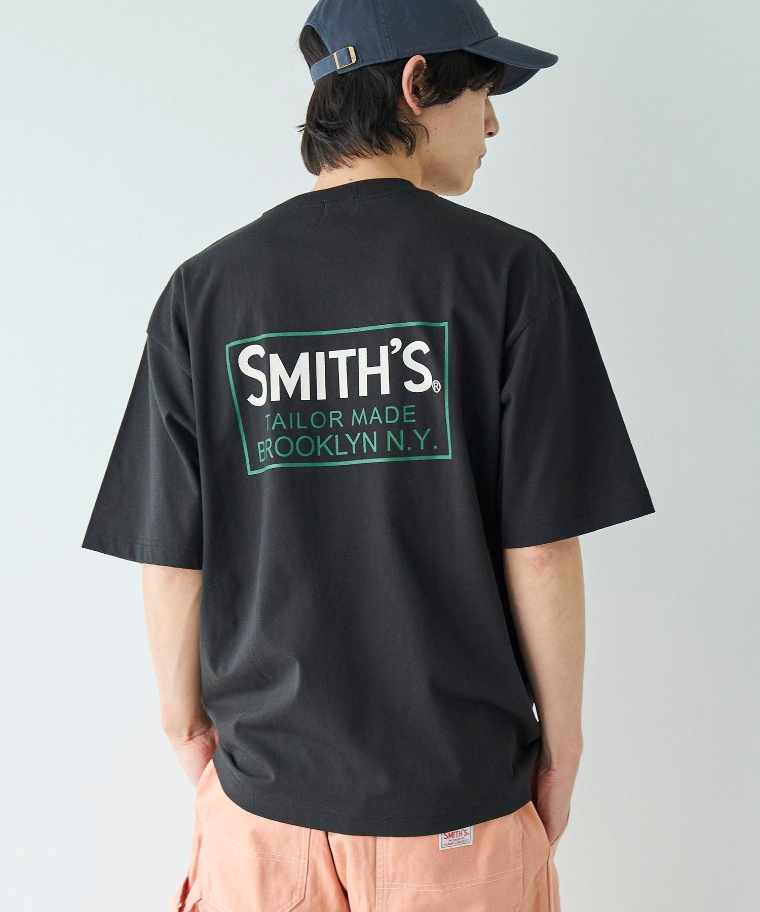 【コーエン/COEN】のSMITH S(スミス)別注ポケットプリントTシャツ インテリア・キッズ・メンズ・レディースファッション・服の通販 founy(ファウニー) 　ファッション　Fashion　レディースファッション　Fashion for Women　トップス・カットソー　Cut & Sew Tops　シャツ・ブラウス・オフィスカジュアル　Elegant Blouses & Button-Ups　ロングTシャツ・Tシャツ　Longline T-Shirts & Tees　アメリカン　American Style　インナー　Innerwear　春　Spring　スウェット / スエット　Sweatshirt, Sweatwear　ニューヨーク　New York, NYC Style　人気　Popular, Best Seller　バランス　Balance, Style Balance　フロント　Front, Front Design　プリント　Print, Printed Pattern　ベーシック　Basic, Essential　ポケット　Pocket, Pocket Detail　別注　Limited Edition, Custom Order　ワーク　Workwear, Utility Style　2026年　2026　2026春夏・S/S　Spring/Summer 2026 SS26　BLACK|ID: prp329100004985117 ipo3291000000037342550