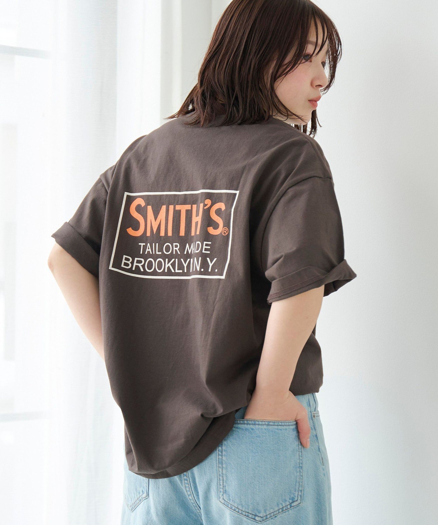 【コーエン/COEN】のSMITH S(スミス)別注ポケットプリントTシャツ インテリア・キッズ・メンズ・レディースファッション・服の通販 founy(ファウニー) 　ファッション　Fashion　レディースファッション　Fashion for Women　トップス・カットソー　Cut & Sew Tops　シャツ・ブラウス・オフィスカジュアル　Elegant Blouses & Button-Ups　ロングTシャツ・Tシャツ　Longline T-Shirts & Tees　アメリカン　American Style　インナー　Innerwear　春　Spring　スウェット / スエット　Sweatshirt, Sweatwear　ニューヨーク　New York, NYC Style　人気　Popular, Best Seller　バランス　Balance, Style Balance　フロント　Front, Front Design　プリント　Print, Printed Pattern　ベーシック　Basic, Essential　ポケット　Pocket, Pocket Detail　別注　Limited Edition, Custom Order　ワーク　Workwear, Utility Style　2026年　2026　2026春夏・S/S　Spring/Summer 2026 SS26　DK.BROWN|ID: prp329100004985117 ipo3291000000037342552