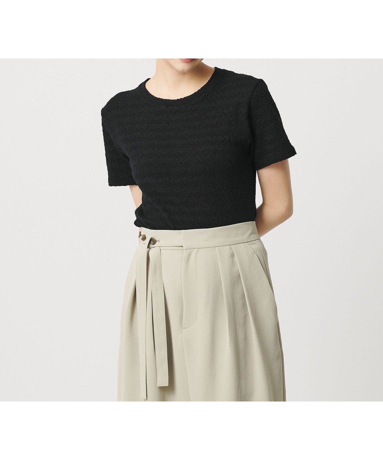 【ビューティ&ユース ユナイテッドアローズ/BEAUTY&YOUTH / UNITED ARROWS】のジャガード コンパクト ショートスリーブTシャツ インテリア・キッズ・メンズ・レディースファッション・服の通販 founy(ファウニー) 　ファッション　Fashion　レディースファッション　Fashion for Women　トップス・カットソー　Cut & Sew Tops　シャツ・ブラウス・オフィスカジュアル　Elegant Blouses & Button-Ups　ロングTシャツ・Tシャツ　Longline T-Shirts & Tees　インナー　Innerwear　キャミワンピース　Cami Dress, Slip Dress　コンパクト　Compact, Small Size　シャーリング　Shirring, Ruched　ショート　Short, Short Length　シンプル　Simple, Minimal　ジャケット　Jacket, Outerwear　スリーブ　Sleeve, Long Sleeve / Short Sleeve　デニム　Denim, Jeans Material　フレア　Flare, Flared　ボトム　Bottoms, Lower Wear　ワイド　Wide, Wide Fit　おすすめ　Recommended / Our Picks　BLACK|ID: prp329100004985132 ipo3291000000037342674