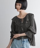 【ローリーズファーム/LOWRYS FARM】のシャーリングフリルブラウス6S 大人の最旬トレンドファッション＆コーディネート founy(ファウニー) ファッション Fashion レディースファッション Fashion for Women トップス・カットソー Cut & Sew Tops シャツ・ブラウス・オフィスカジュアル Elegant Blouses & Button-Ups おすすめ Recommended / Our Picks シャーリング Shirring, Ruched デニム Denim, Jeans Material フィット Fit, Slim Fit フリル Frill, Ruffle ボトム Bottoms, Lower Wear 人気 Popular, Best Seller 夏 Summer thumbnail グレー19|ID: prp329100004985136 ipo3291000000037388750