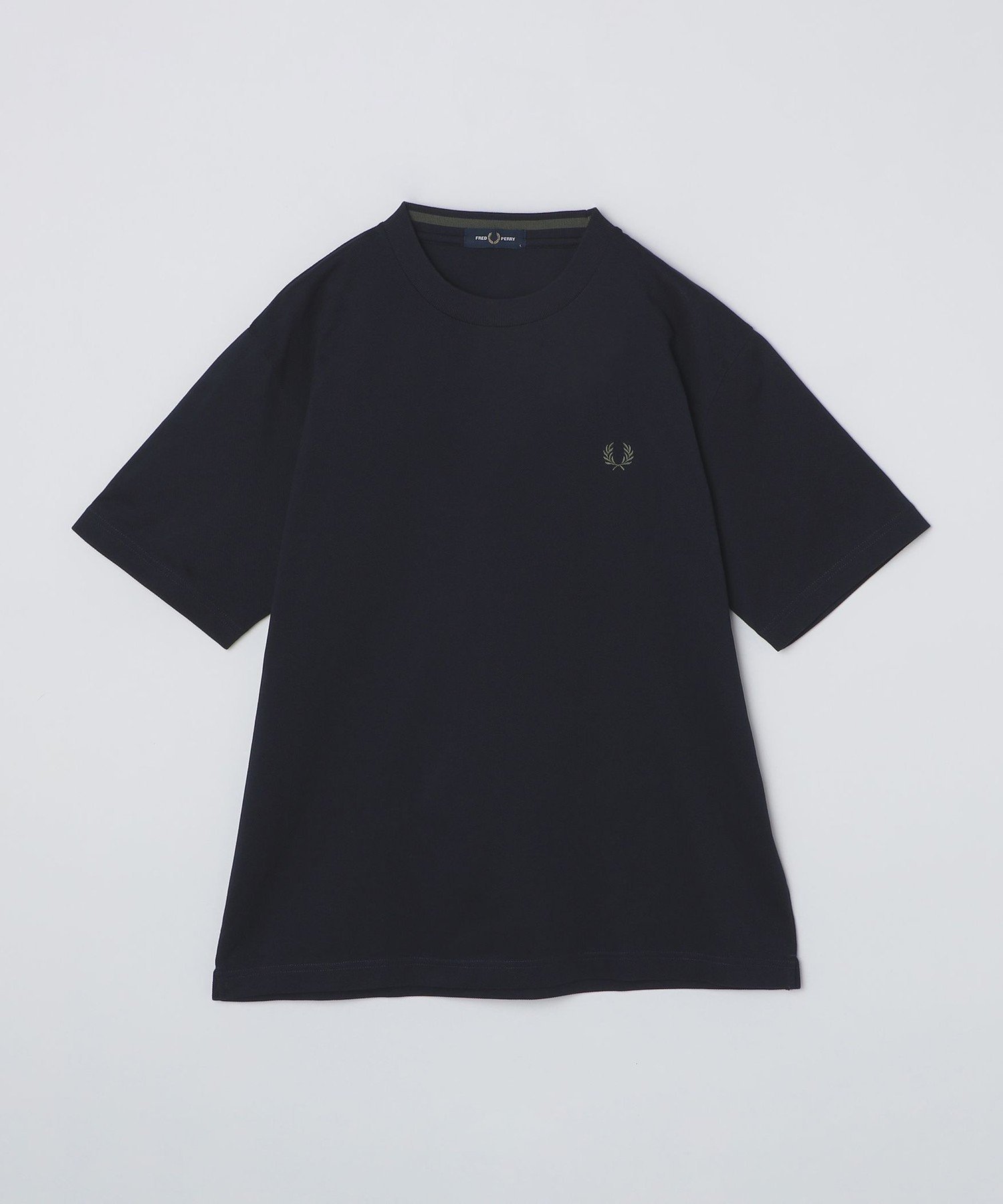 【シップス/SHIPS / MEN】の【SHIPS別注】FRED PERRY COOLMAX 鹿の子 ワンポイント ロゴ Tシャツ 25SS インテリア・キッズ・メンズ・レディースファッション・服の通販 founy(ファウニー) 　ファッション　Fashion　メンズファッション　Fashion for Men　インナー　Innerwear　吸水　Absorbent, Quick-Dry　鹿の子　Piqué, Kanoko Fabric　スタイリッシュ　Stylish, Fashionable　ベスト　Vest, Waistcoat　ポロシャツ　Polo Shirt, Collared Tee　別注　Limited Edition, Custom Order　ミックス　Mix, Mixed Style　ロンドン　London Style, British Inspired　ワンポイント　One Point, Statement Accent　エレガント 上品　Elegant　2025年　2025　2025春夏・S/S　Spring/Summer 2025 SS25　ネイビー|ID: prp329100004985155 ipo3291000000037342796