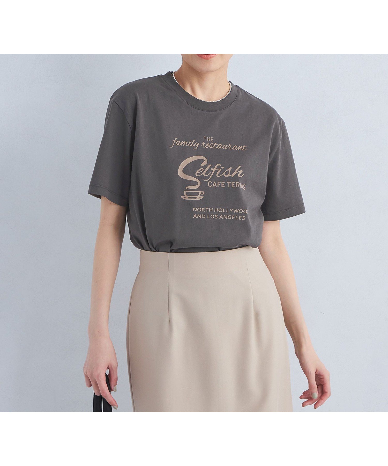 【ユナイテッドアローズ/UNITED ARROWS】のSLF ロゴ Tシャツ インテリア・キッズ・メンズ・レディースファッション・服の通販 founy(ファウニー) 　ファッション　Fashion　レディースファッション　Fashion for Women　トップス・カットソー　Cut & Sew Tops　シャツ・ブラウス・オフィスカジュアル　Elegant Blouses & Button-Ups　ロングTシャツ・Tシャツ　Longline T-Shirts & Tees　インナー　Innerwear　春　Spring　カーディガン　Cardigan, Knitwear　グラフィック　Graphic, Graphic Design　サテン　Satin, Glossy Fabric　ジャケット　Jacket, Outerwear　プリント　Print, Printed Pattern　ボトム　Bottoms, Lower Wear　アウトレット　Outlet / Clearance　夏　Summer　DK.GRAY|ID: prp329100004985452 ipo3291000000037344842