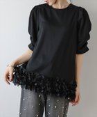 【ラジュール/Lajour】のフラワーモチーフヘムプルオーバー 大人の最旬トレンドファッション＆コーディネート founy(ファウニー) ファッション Fashion レディースファッション Fashion for Women トップス・カットソー Cut & Sew Tops カジュアルプルオーバー・ニットトップス Pullovers & Knit Tops / Casual Pullovers 花柄・フラワープリント・モチーフ Floral Prints & Motifs / Flower Pattern Tops カットソー Cut and Sewn Top サテン Satin, Glossy Fabric ジョーゼット Georgette, Semi-Sheer Fabric チュニック Tunic, Long Top フェミニン Feminine, Girly フリル Frill, Ruffle 人気 Popular, Best Seller thumbnail ブラック|ID: prp329100004985471 ipo3291000000037345000