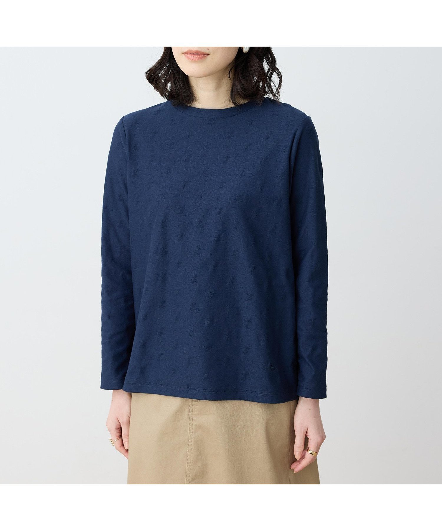 【デコイ/DECOY Since1981】の【chiyoさんコラボ】コイくんジャガードTシャツ【オーガニックコットンブレンド】 インテリア・キッズ・メンズ・レディースファッション・服の通販 founy(ファウニー) 　ファッション　Fashion　レディースファッション　Fashion for Women　トップス・カットソー　Cut & Sew Tops　シャツ・ブラウス・オフィスカジュアル　Elegant Blouses & Button-Ups　ロングTシャツ・Tシャツ　Longline T-Shirts & Tees　キャラクター　Character, Licensed Characters　コラボ　Collaboration, Collab　ジャカード／ジャガード　Jacquard, Woven Pattern　ベーシック　Basic, Essential　ロンドン　London Style, British Inspired　ネイビー|ID: prp329100004985478 ipo3291000000037345034