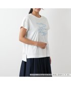 【レリアンプラスハウス/Leilian PLUS HOUSE】のロゴデザインTシャツ 大人の最旬トレンドファッション＆コーディネート founy(ファウニー) ファッション Fashion レディースファッション Fashion for Women トップス・カットソー Cut & Sew Tops シャツ・ブラウス・オフィスカジュアル Elegant Blouses & Button-Ups ロングTシャツ・Tシャツ Longline T-Shirts & Tees ウォッシャブル Machine Washable ショルダー Shoulder, Shoulder Strap ドロップ Drop Shoulder, Dropped Style パール Pearl, Pearl Accent プリント Print, Printed Pattern ポケット Pocket, Pocket Detail リラックス Relax, Relaxed Fit 秋 Autumn thumbnail アイボリー|ID: prp329100004985493 ipo3291000000037345082