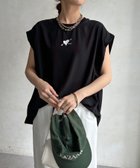 【ドゥドゥ/DouDou】の【WEB限定】ハートバックロゴプリントTEE 大人の最旬トレンドファッション＆コーディネート founy(ファウニー) ファッション Fashion レディースファッション Fashion for Women バッグ Bags シンプル Simple, Minimal スマート Smart, Elegant スリーブ Sleeve, Long Sleeve / Short Sleeve フロント Front, Front Design プリント Print, Printed Pattern リラックス Relax, Relaxed Fit ワンポイント One Point, Statement Accent S/S・春夏 SS, Spring/Summer, Warm Season 再入荷 Restock / Back in Stock 夏 Summer 2026年 2026 2026春夏・S/S Spring/Summer 2026 SS26 thumbnail ブラック|ID: prp329100004985511 ipo3291000000037345160